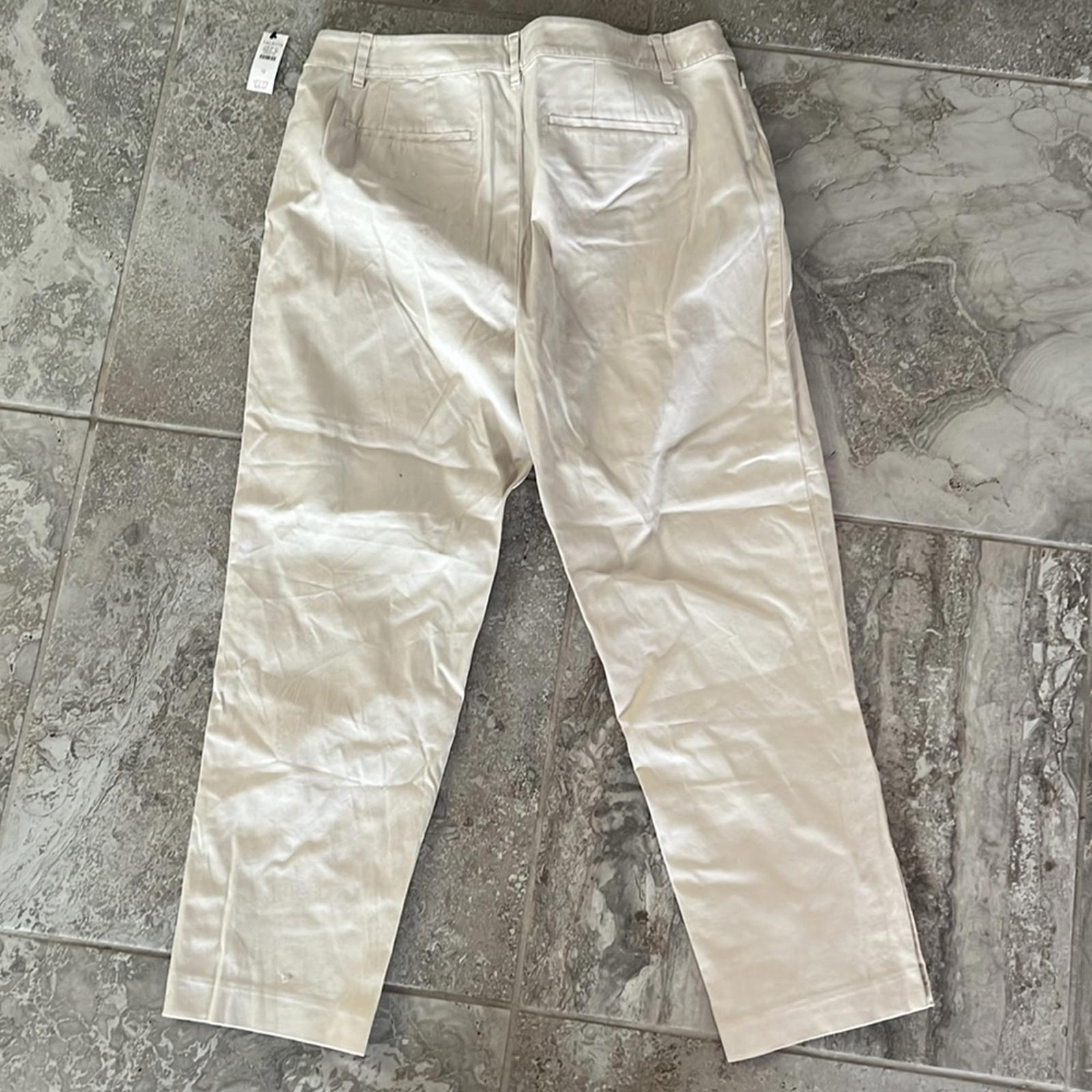 Talbots Beige Straight Leg Perfect Crop Pants, Size 12 New w/Tag