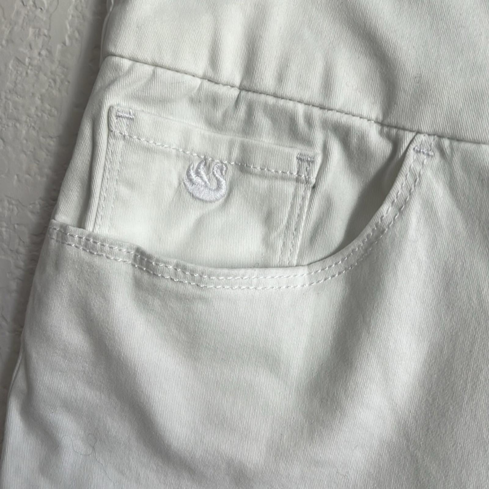 Gloria Vanderbilt Pull-On Amanda Stretch Capri Jeans in White, NWT, Size 16