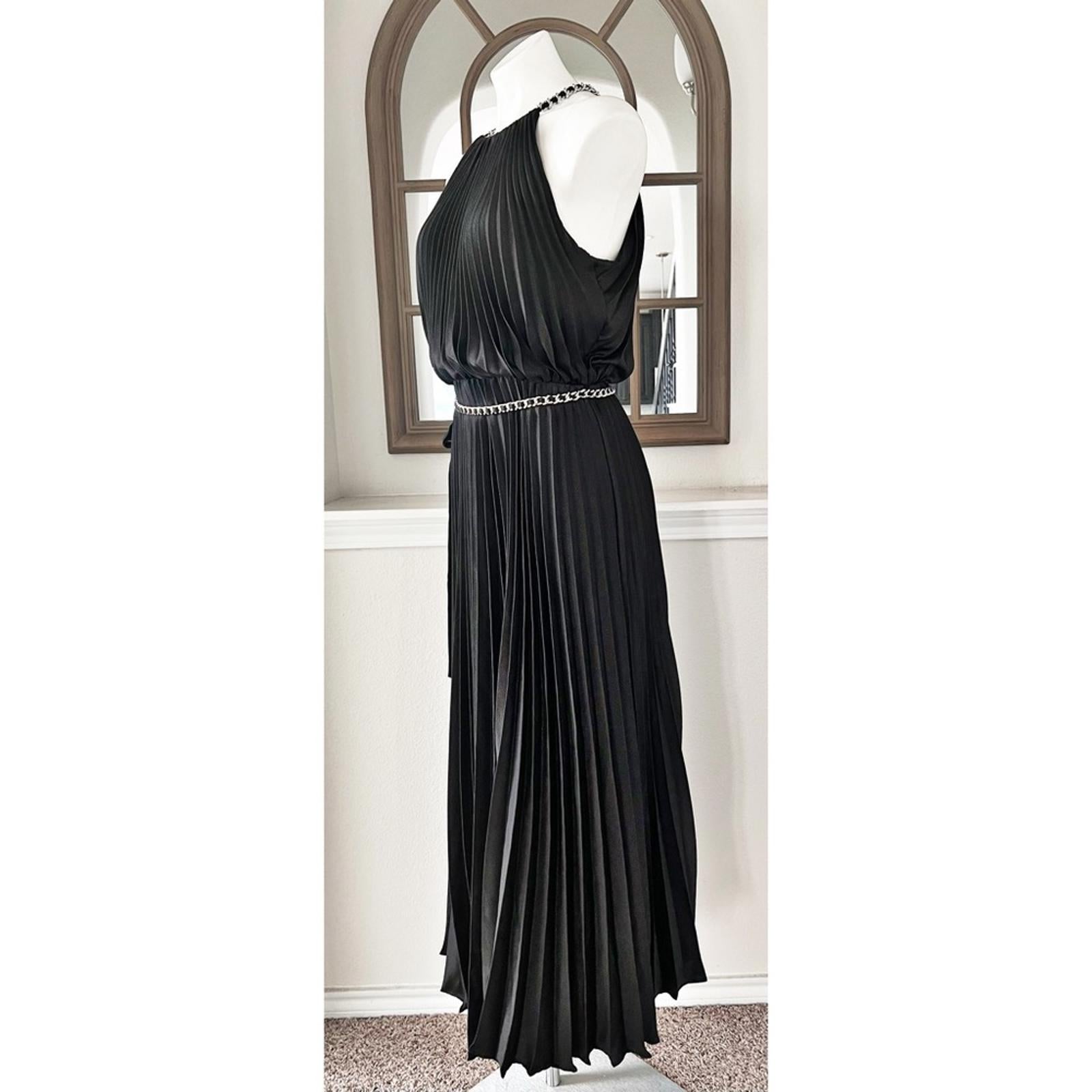 ML Monique Lhuillier Satin Chain-Link Belt Pleated Gown, Black Size 8 NWT $695