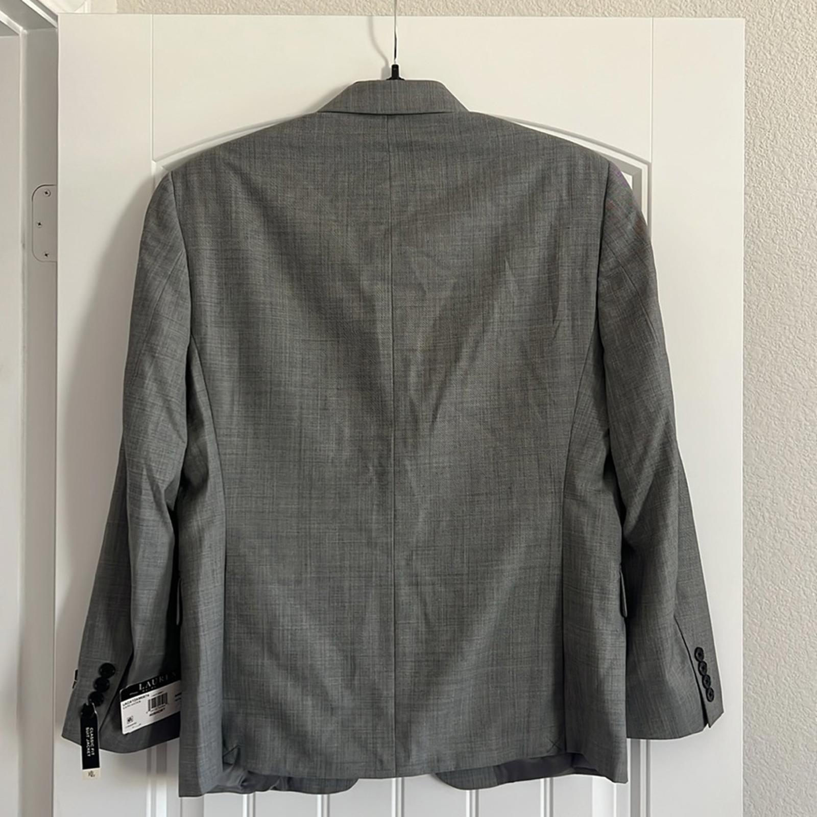 Ralph Lauren Classic Fit Suit Jacket in Light Grey, Size 40 Short New w/Tag $450
