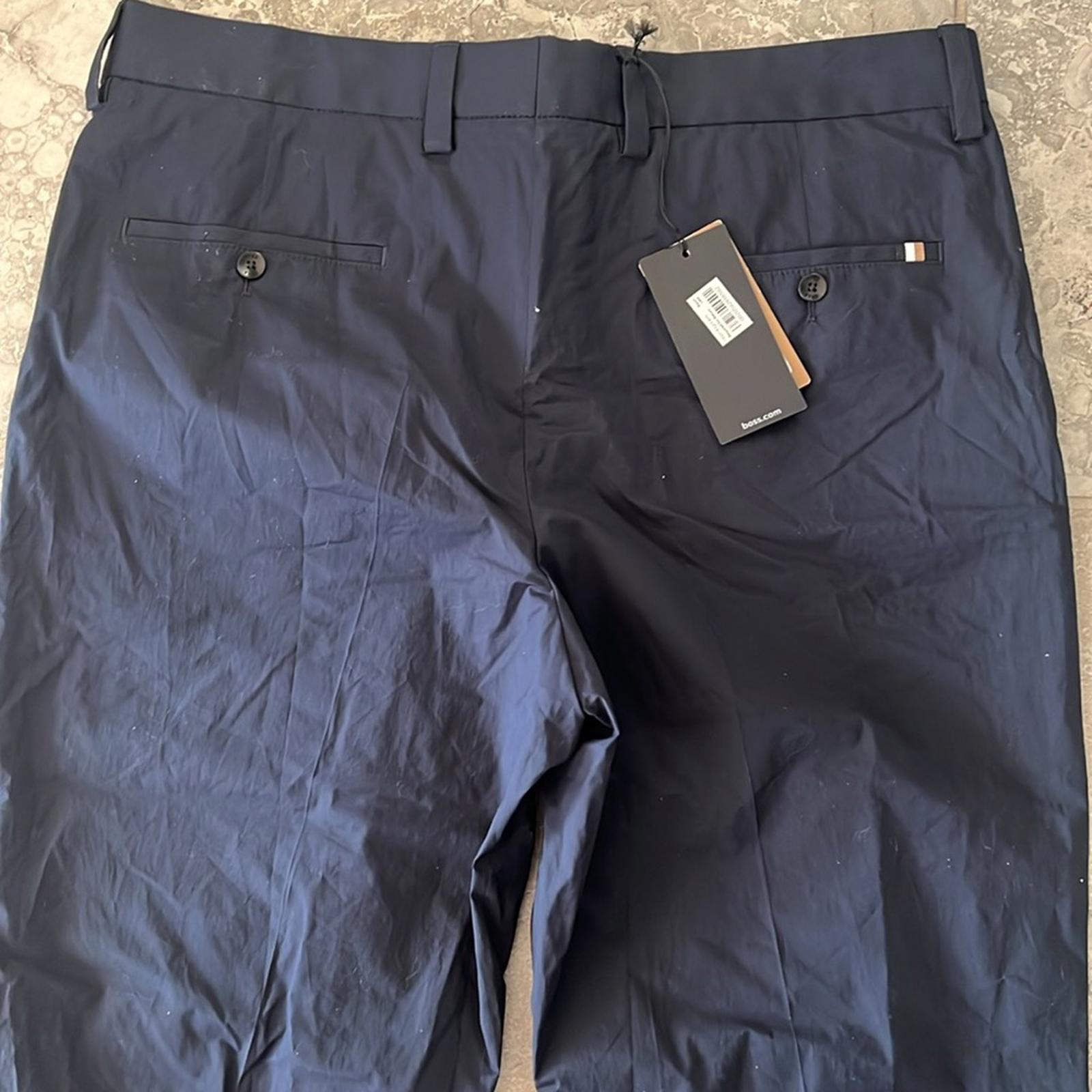 Boss Perin Pleated Relaxed Fit Dress Pants in Dark Blue Size 38 R New w/Tag $248