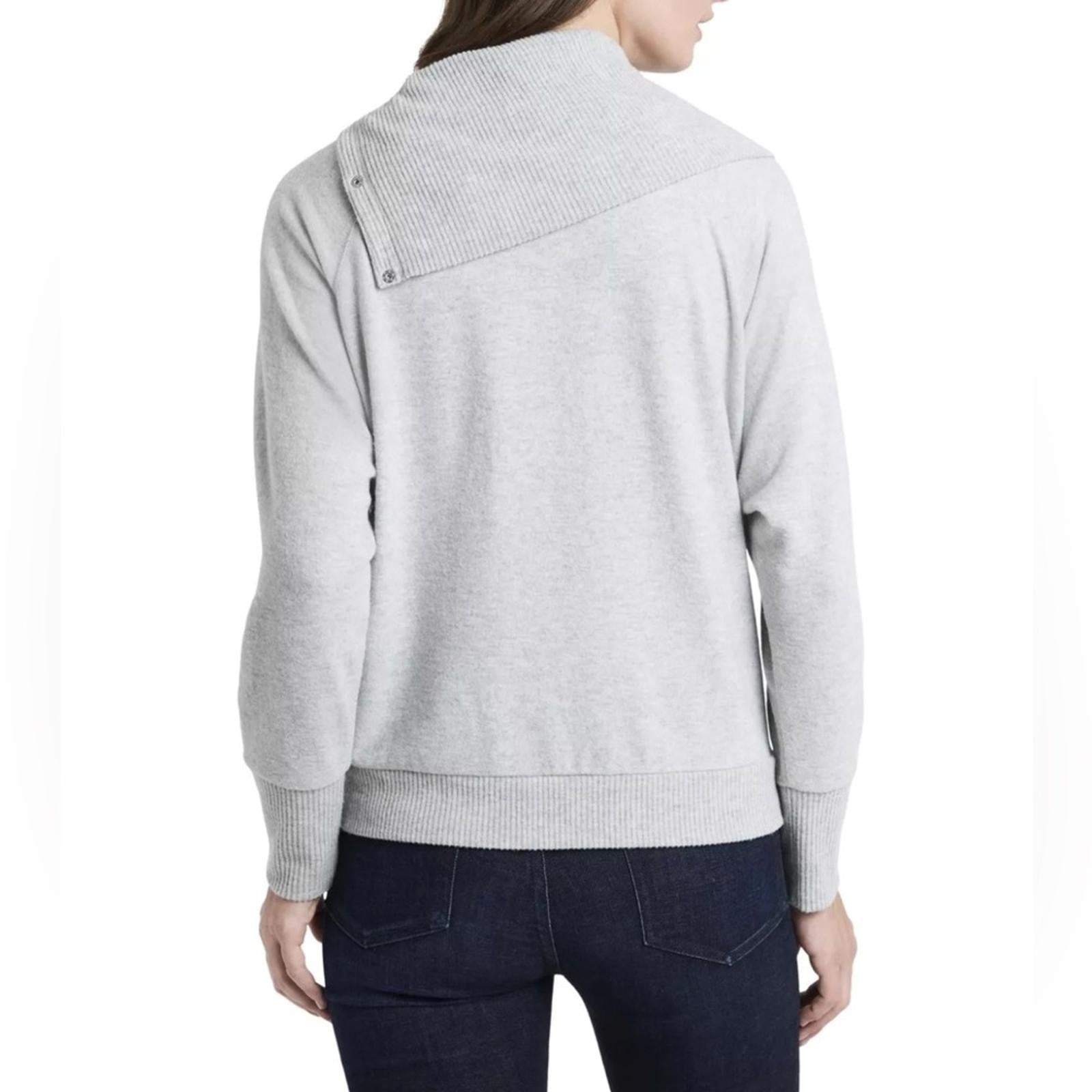 Vince Camuto Stretch Fold Over Neck w/Snaps Silver in Heather, Size XL New w/Tag
