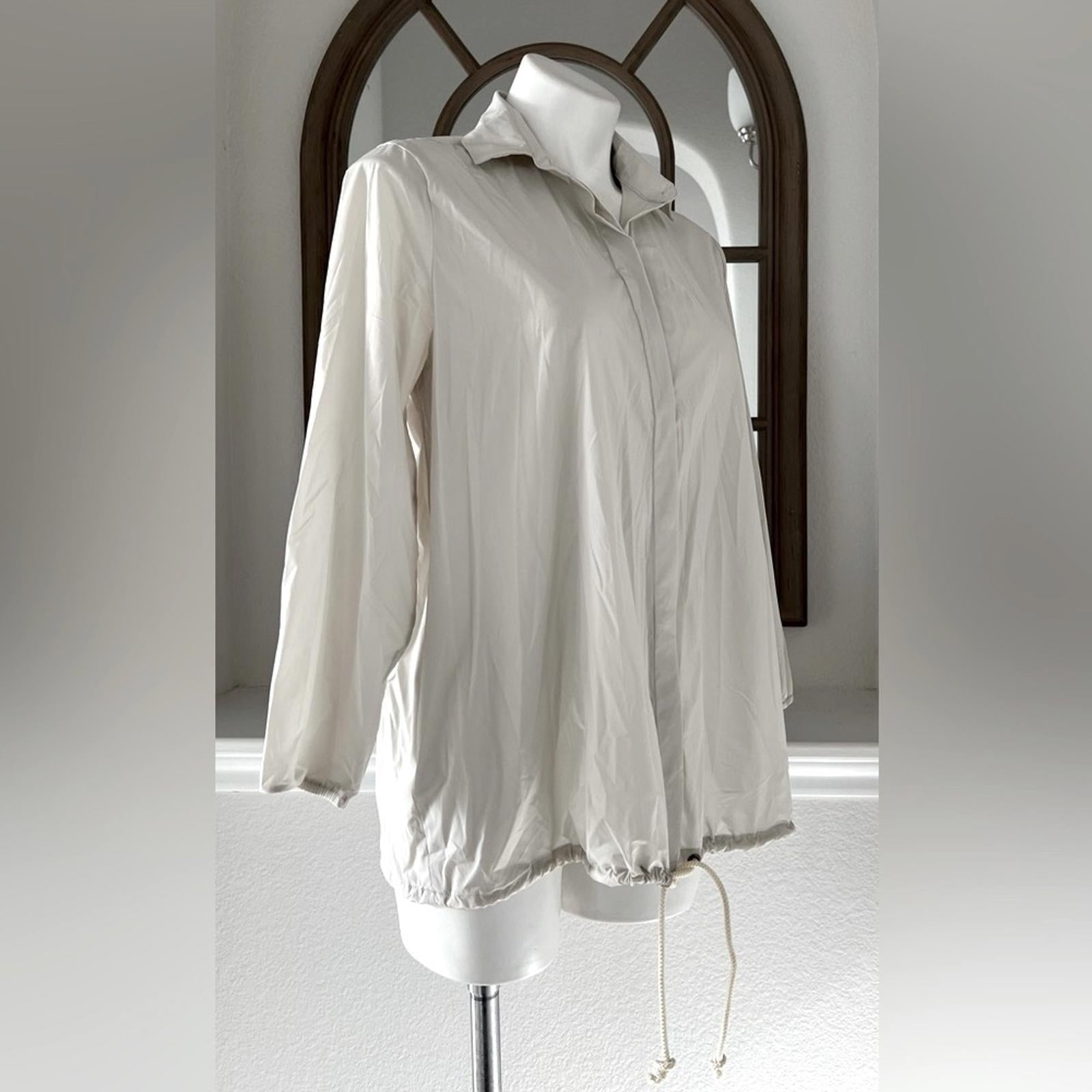ST JOHN Lightweight Jacket, Light Grey