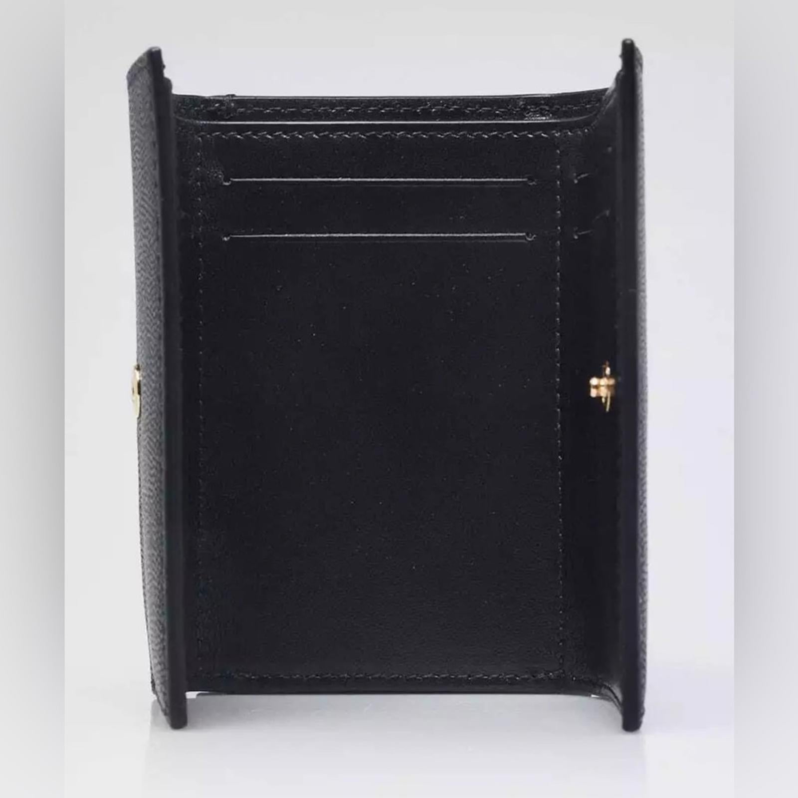 Burberry Pebbled Leather Lark TB Compact Wallet in Black EXCELLENT!