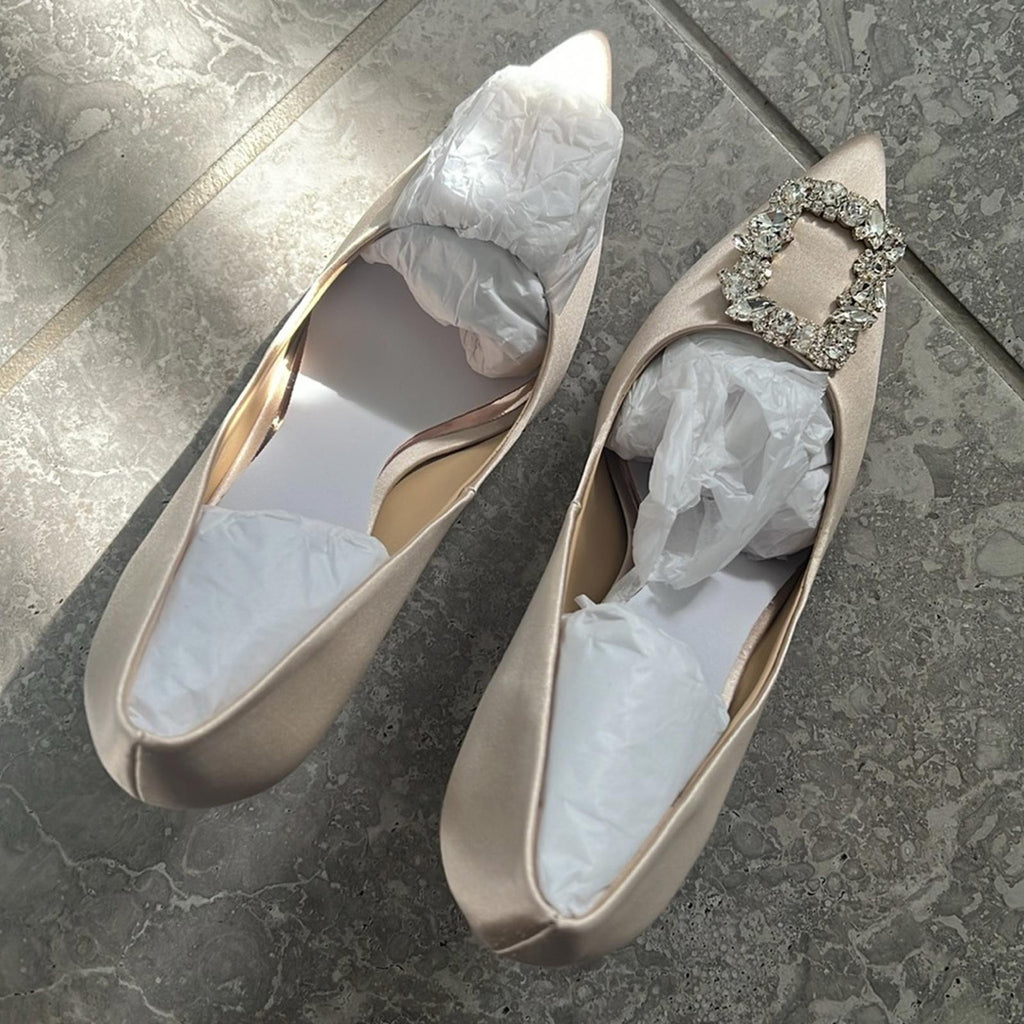 Badgley Mischka NUDE 110mm Crystal-Embellished Satin Buckle Pumps, Size 8 NEW