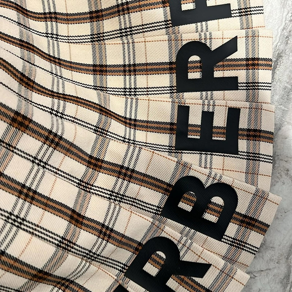 Burberry Kids Beige Check Logo Print Lianne Pleated Skirt, Size 4Y New w/Tag