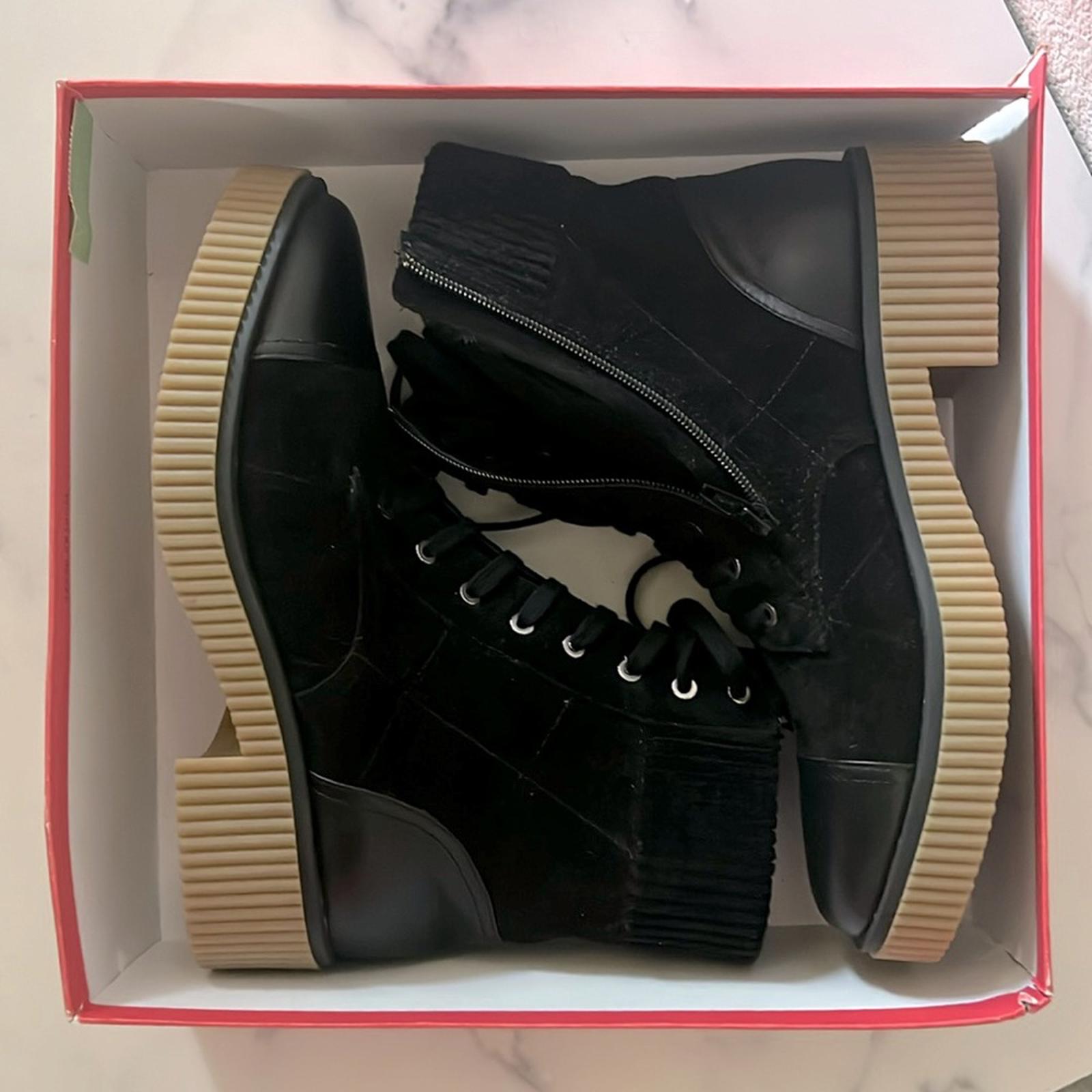 Vaneli Mage Boots in Black Suede/Leather, Size 10 New in Box $250