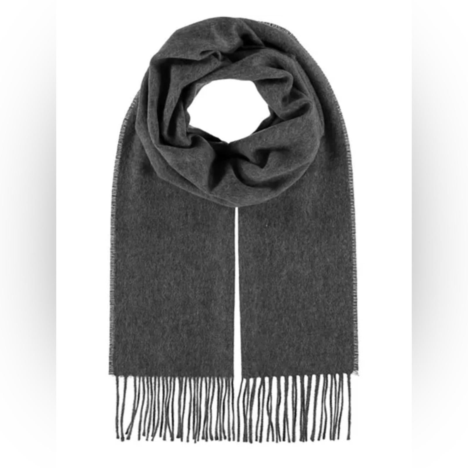 V. FRAAS Cashmere Light Grey Fringe Scarf, New w/Tag Retail $168