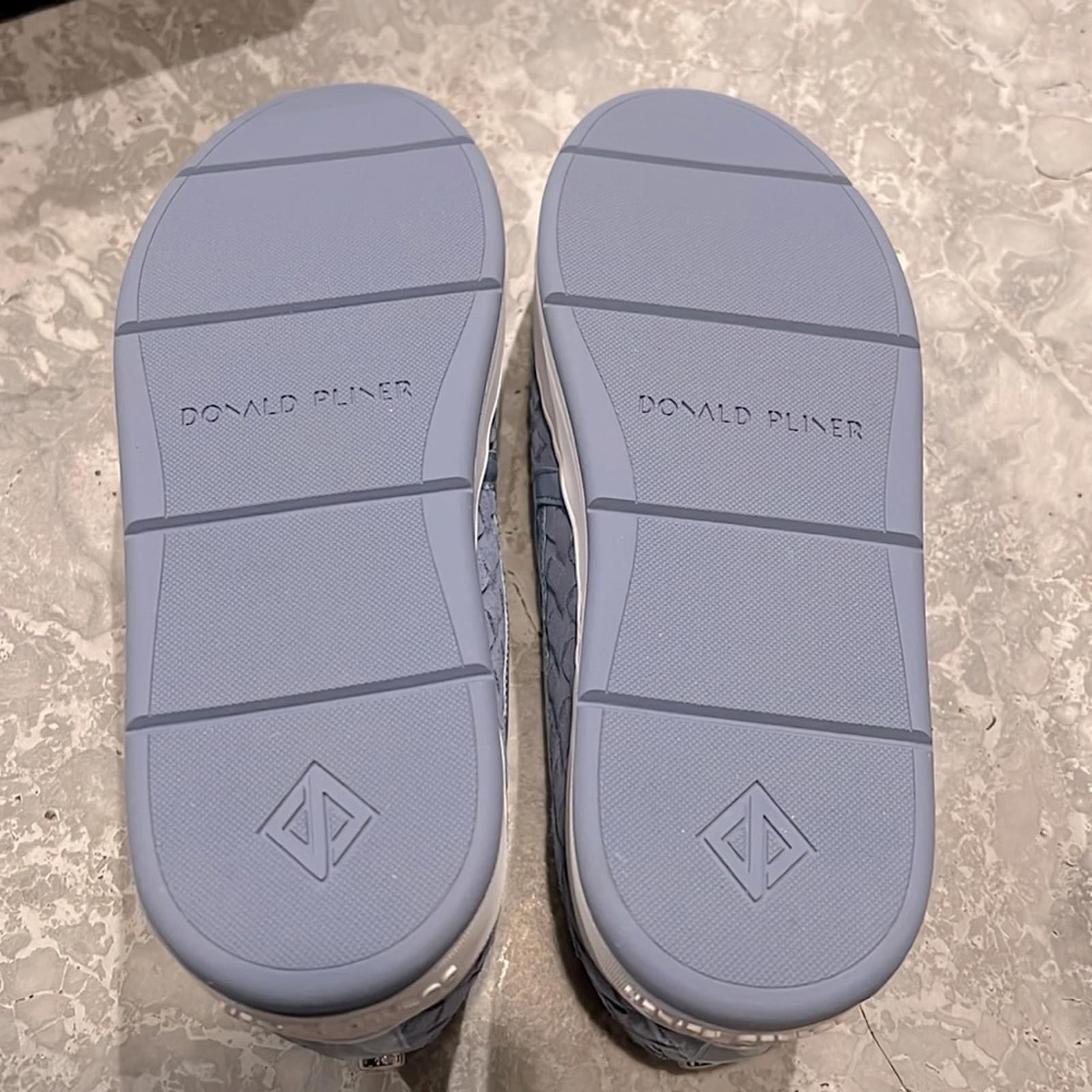Donald Pliner Rally Woven Slip-On Sneakers in Denim Calf Suede Size 5.5 NWT