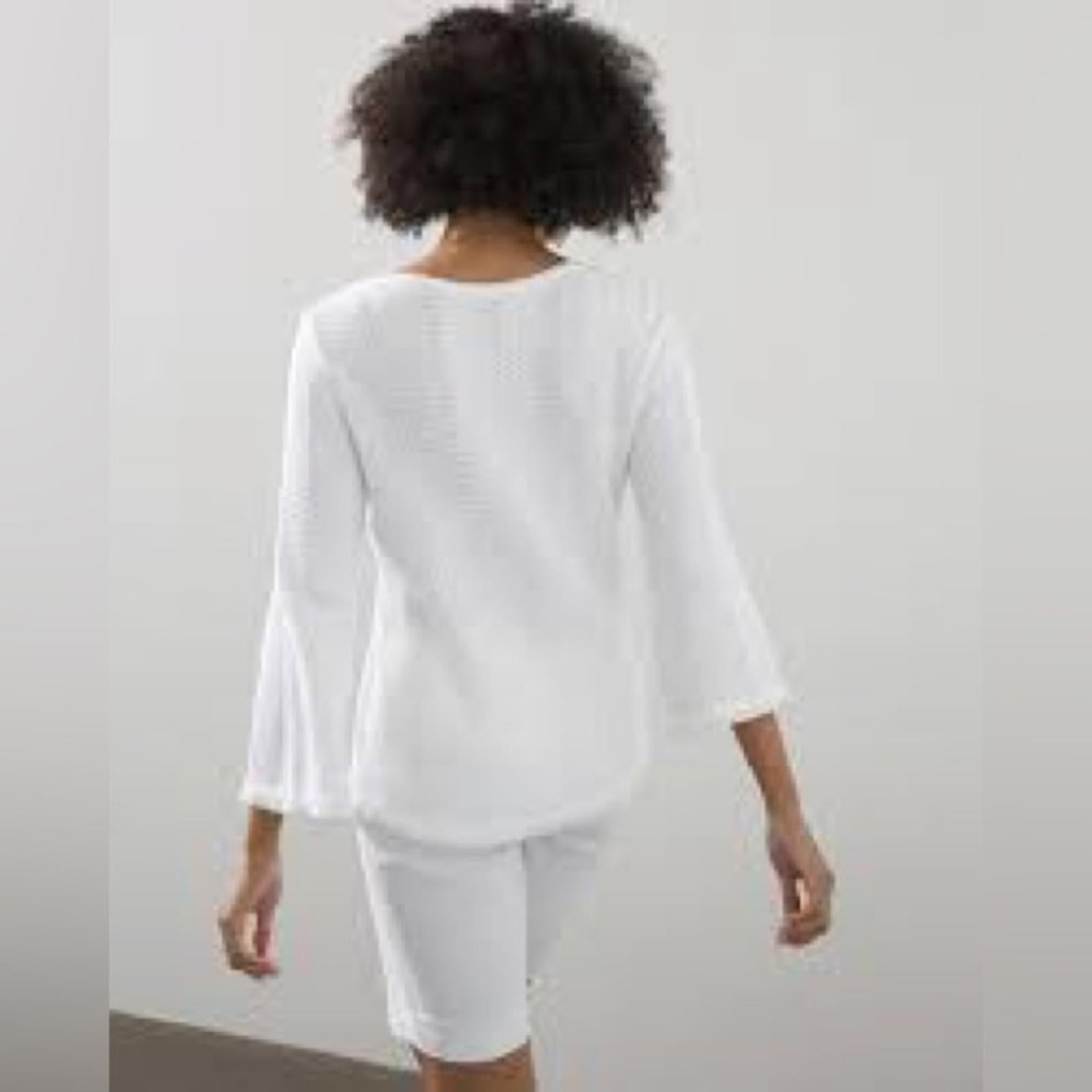 Chico's Crew Neck Fringe Hem Sweater V-Neck in Alabaster/White, NWT, Size 4/XXL