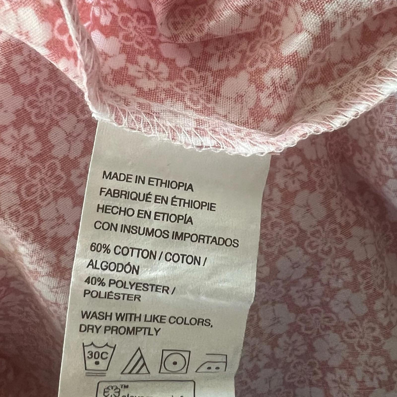Van Heusen Button Down Short Sleeve Shirt, Size XXL EXCELLENT