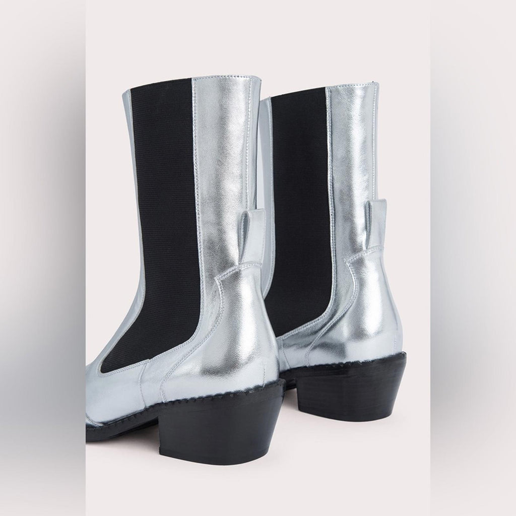 By Far Otis Chelsea Boots, Silver Metallic Leather Size 37 New in Box +Dust Bag