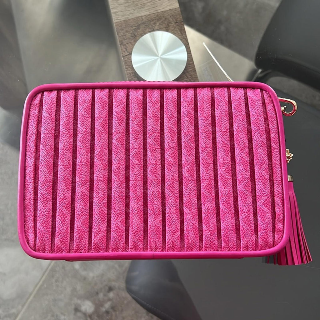 Michael Kors Jet Set Charm Medium Camera Bag in Wild Berry, New w/Tag $298