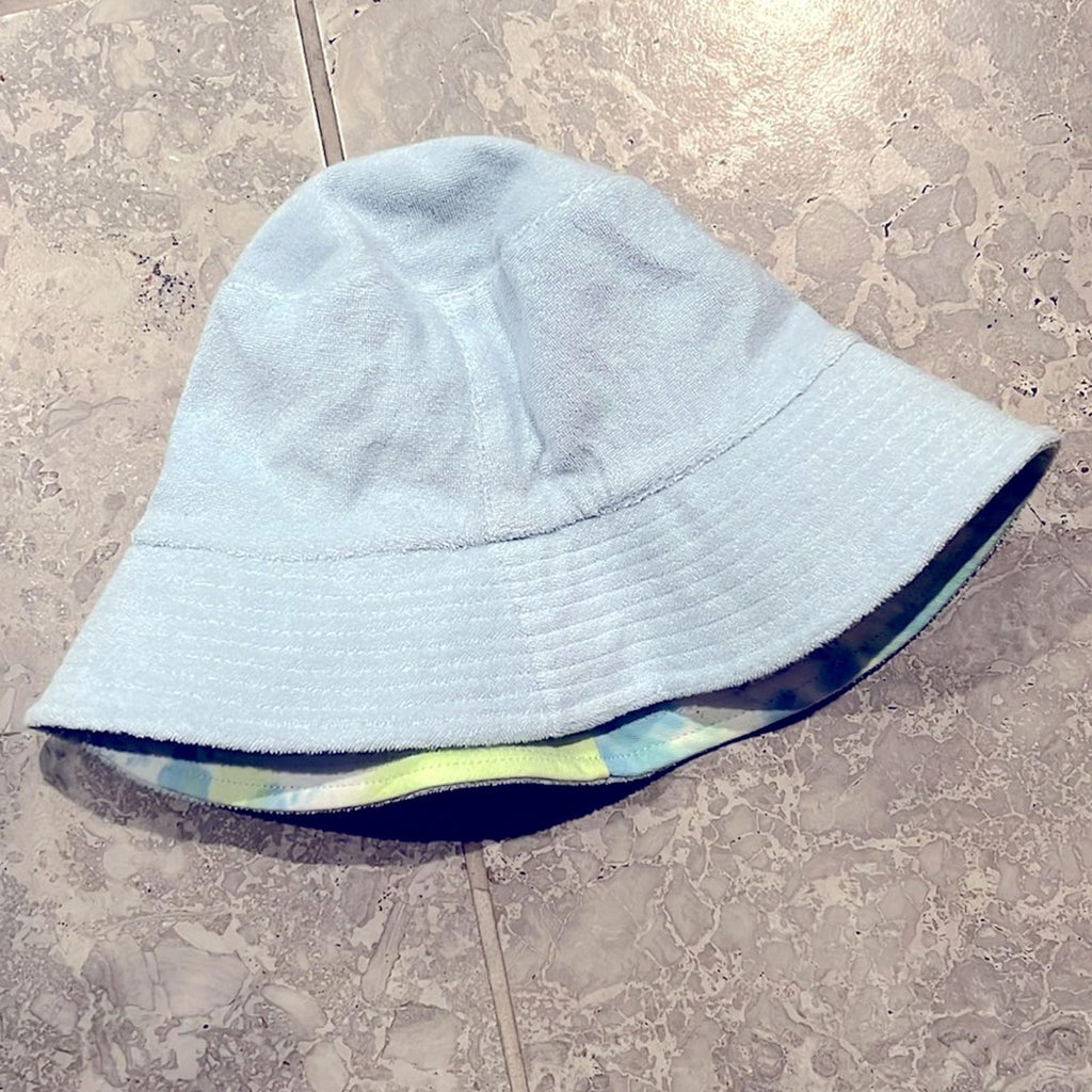 NWT Jenni Reversible Tie Dye Terry Cloth Hat, One Size New w/Tag $39.99