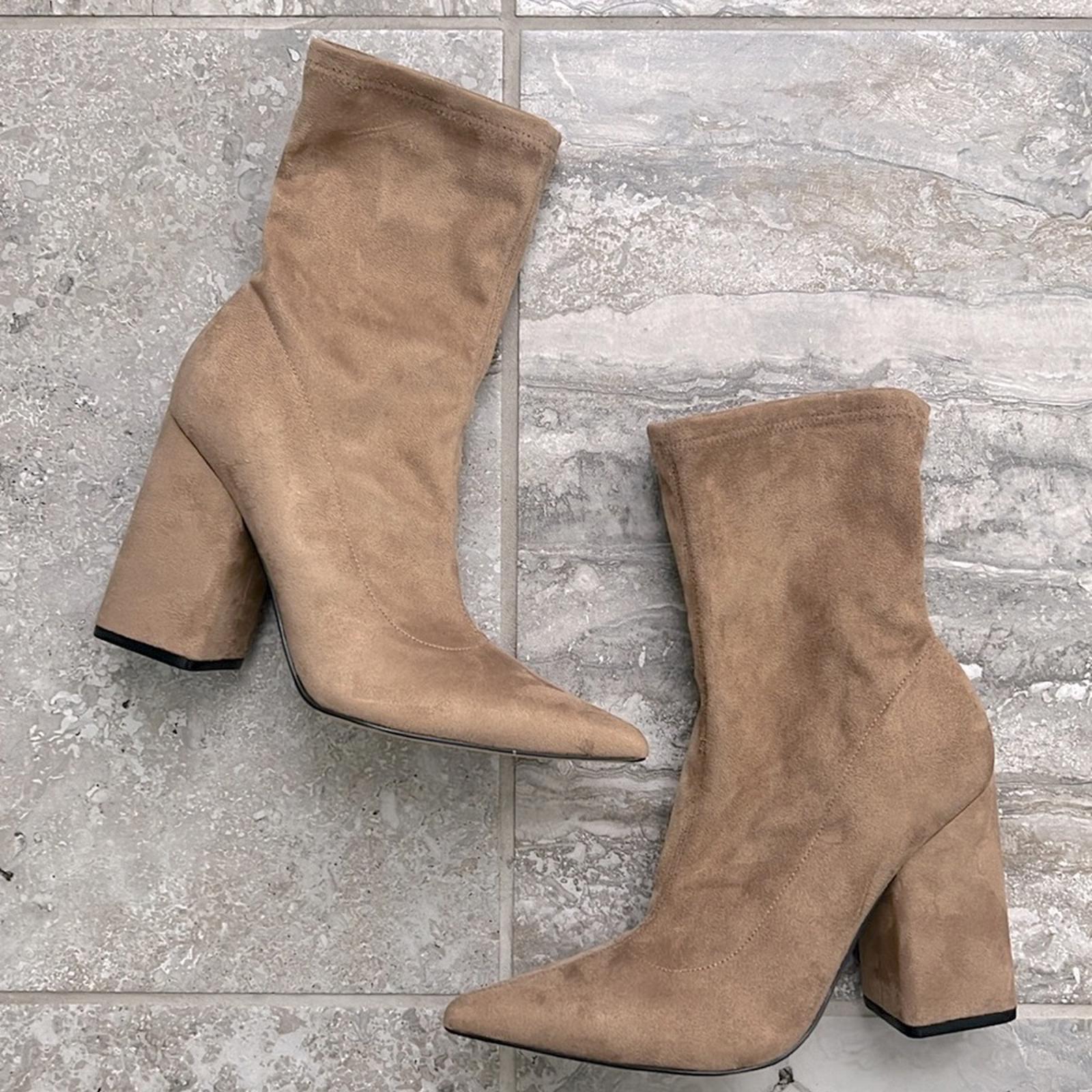 Marc Fisher LTD Larry Pointed Toe Ankle Boots, Size 8.5 NEW w/o Box