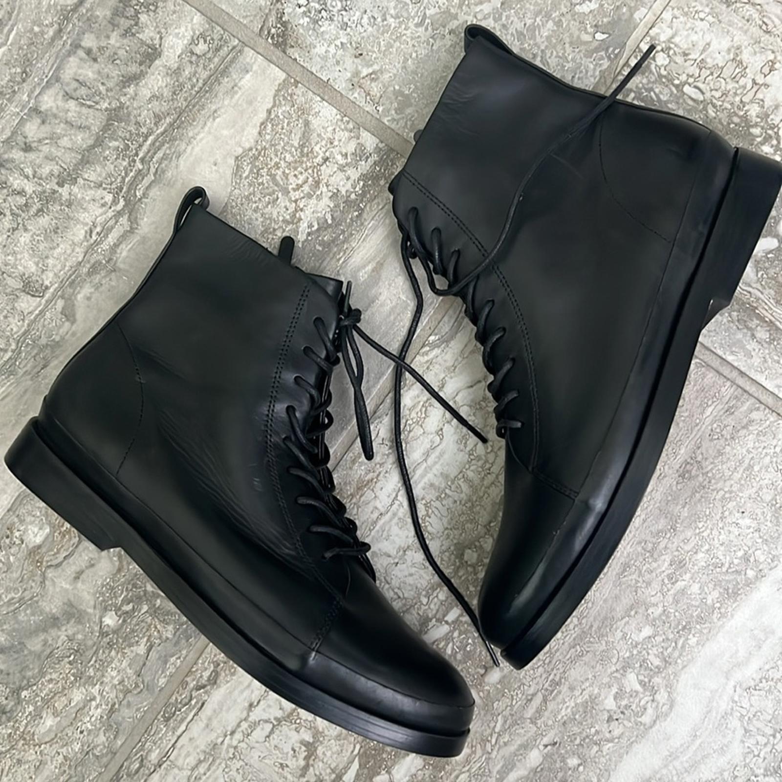 Vince Cooper Leather Lace-Up Bootie in Black Size 7.5 , New