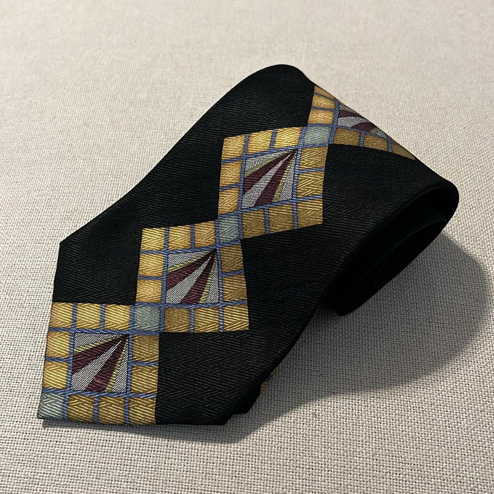 Martin Wong 100% Silk Hand Sewn Neck Tie