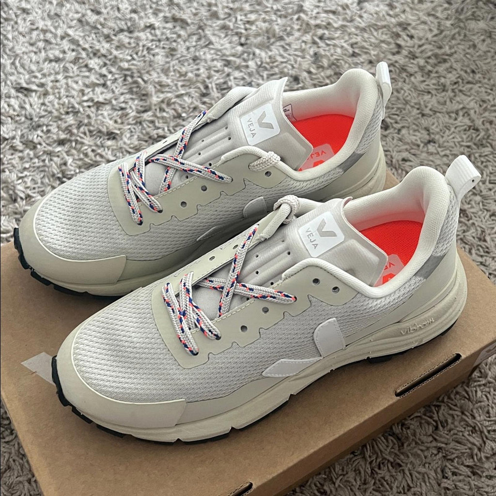 Veja Dekkan Alveomesh Sneakers in Natural White, Size 36, NEW in Box