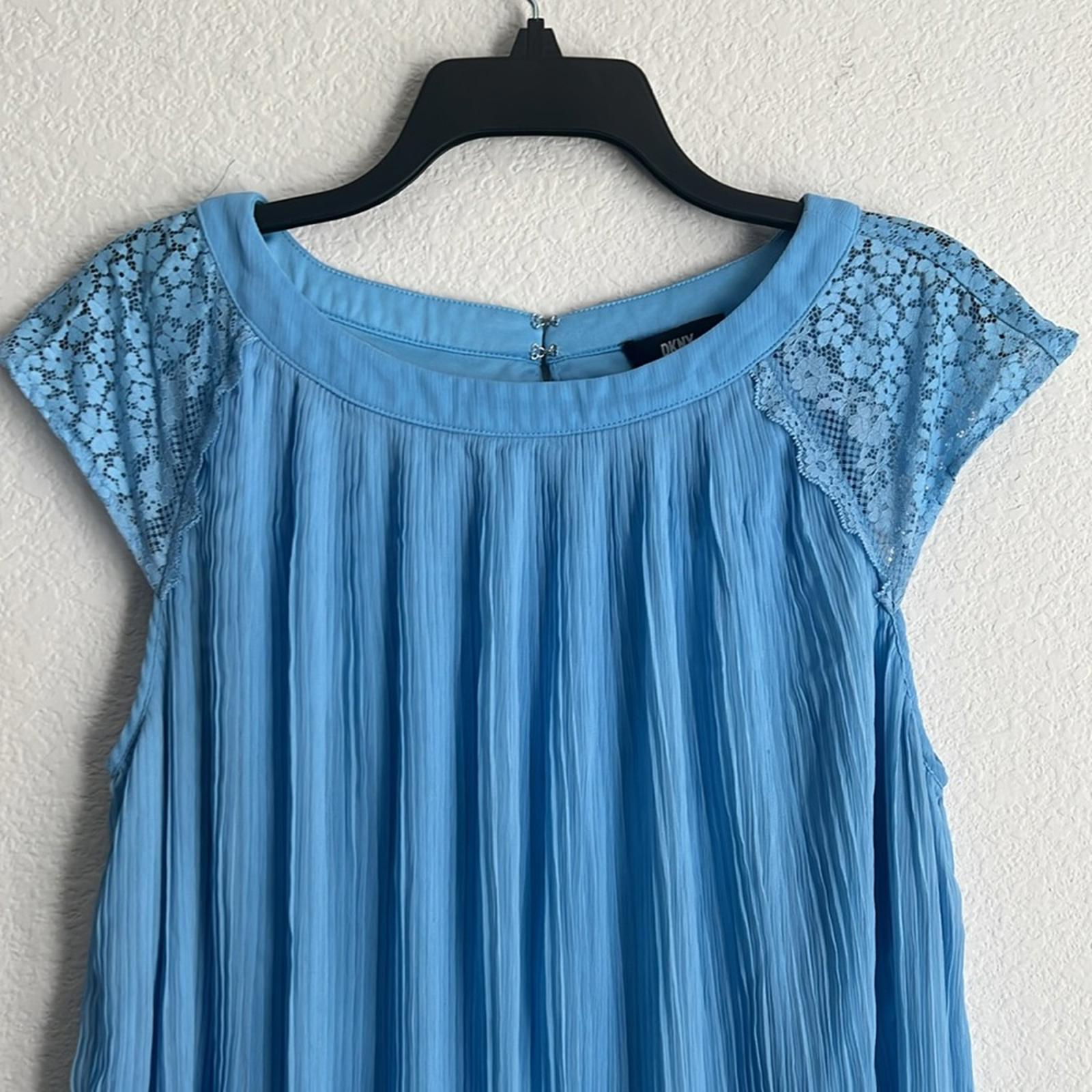 DKNY Pleated Cap Sleeve Party Shift Dress in Light Blue, Size 16 EXCELLENT! $139
