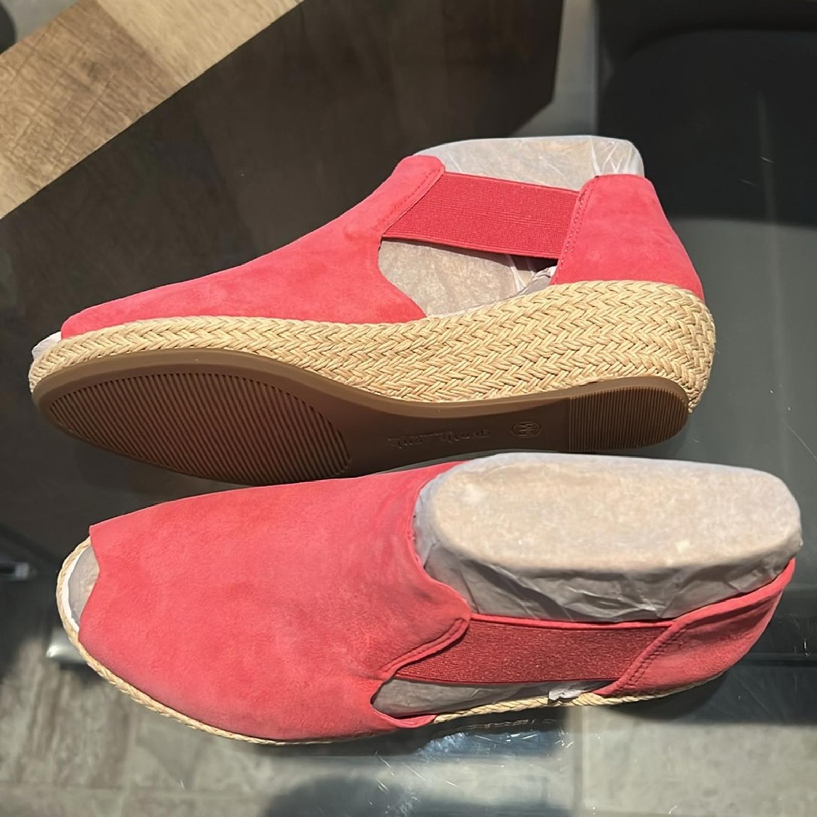 Gentle Soul Noa Elastic Slip-On Leather Wedge Sandals, Size 5 New in Box $199