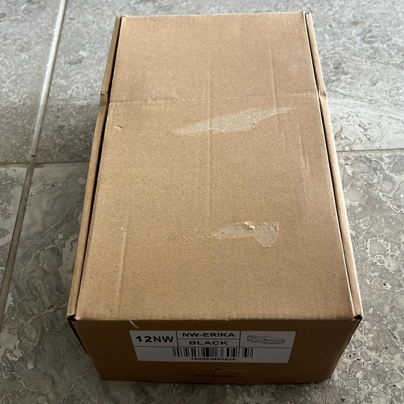 Journee Collection BLACK Tru Comfort Foam Narrow Width Erika Flats, NWT, Size 12