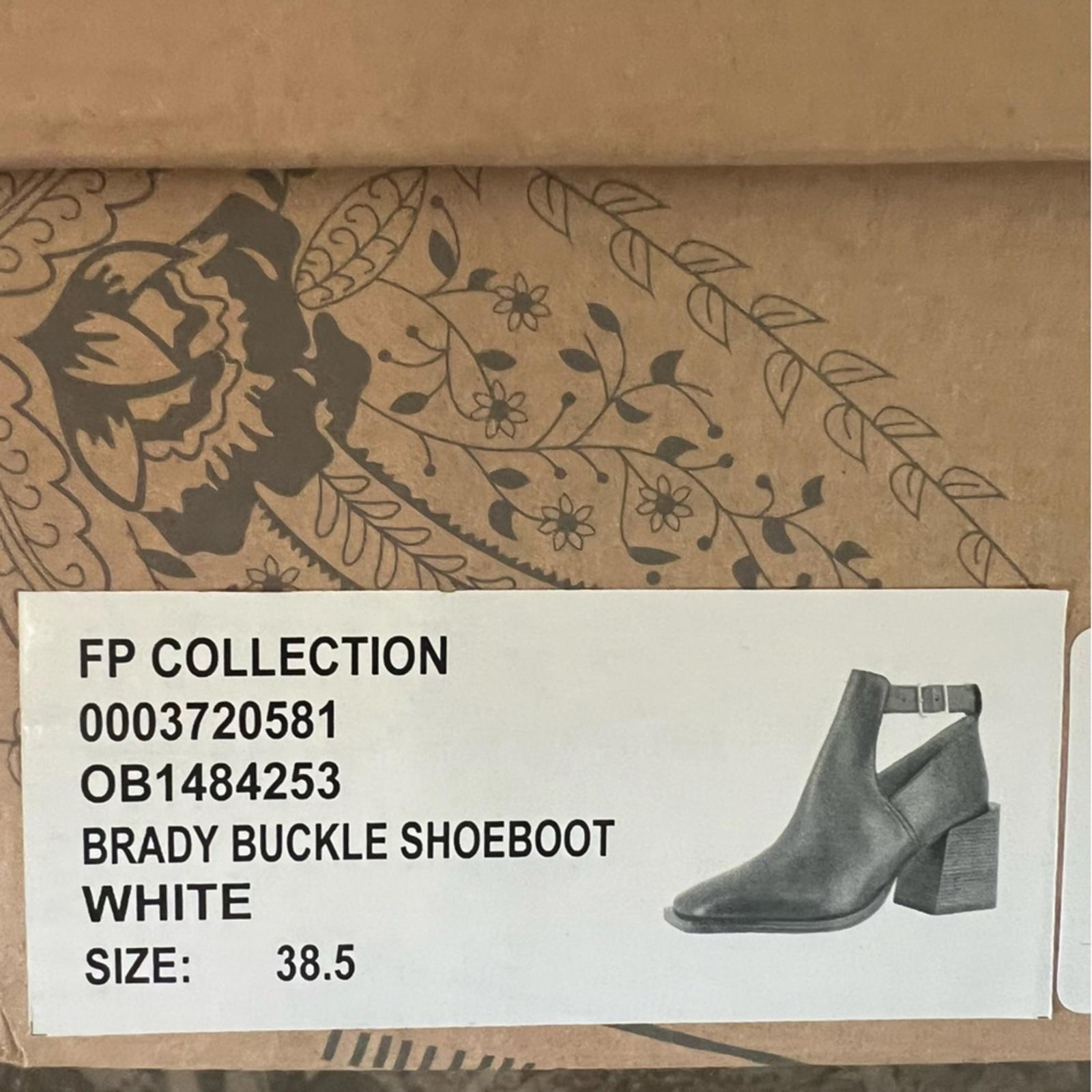 Free People Brady Buckle Booties in White, Size 38.5, New in Box