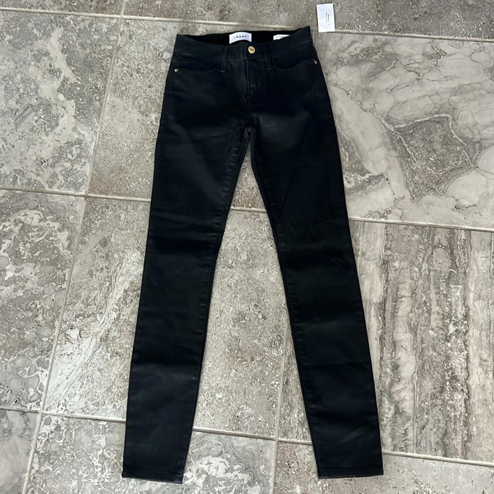 FRAME Le Skinny De Jeanne Jeans in Noir, Coated Denim Size 25 New w/Tag $238