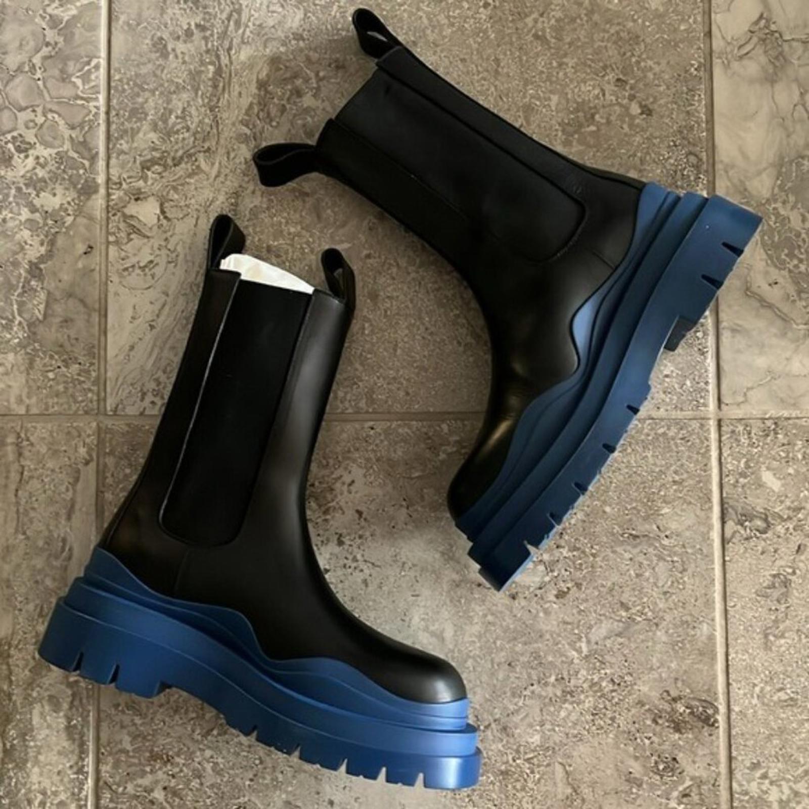 Bottega Veneta Black ‘Tire’ platform Chelsea Boots, Size 40 New in Box +DustBag