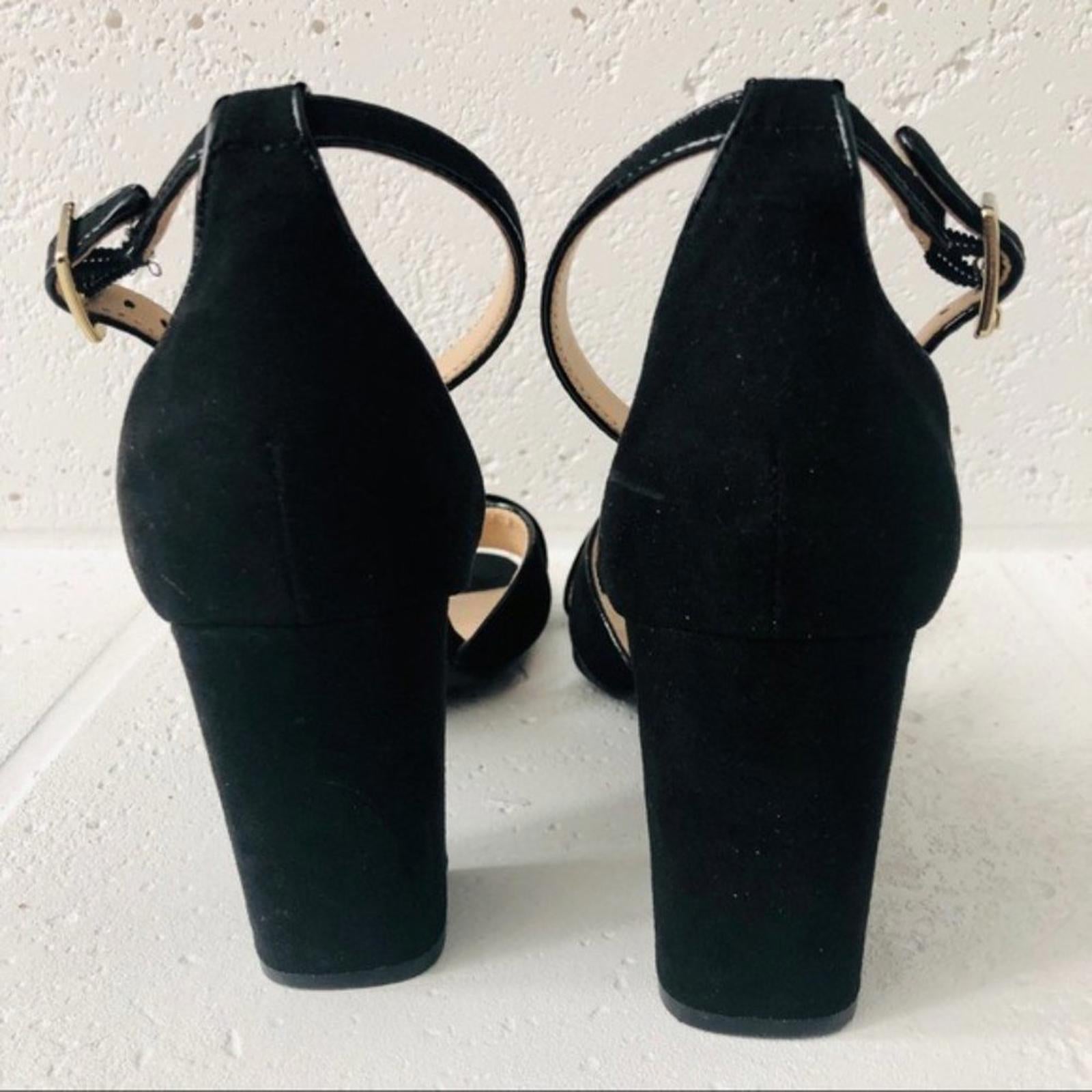 Unisa Rexxa Ankle Strap Sandals in Black Suede, Size 8.5, EXCELLENT!