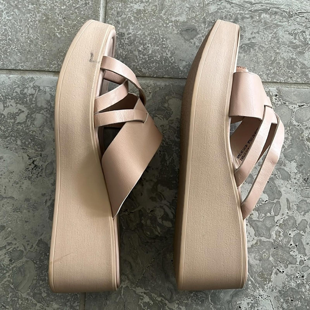 Seychelles Rock Steady Sandals in Blush Leather, Size 11 NEW w/o Box
