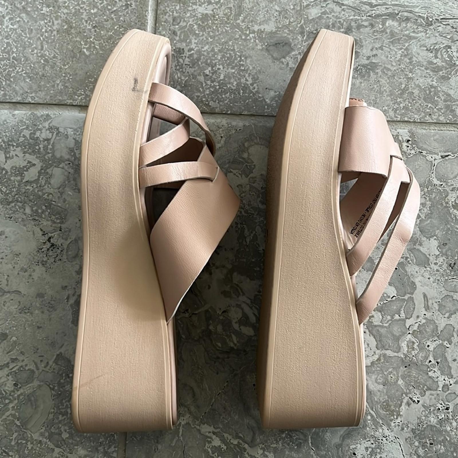 Seychelles Rock Steady Sandals in Blush Leather, Size 11 NEW w/o Box