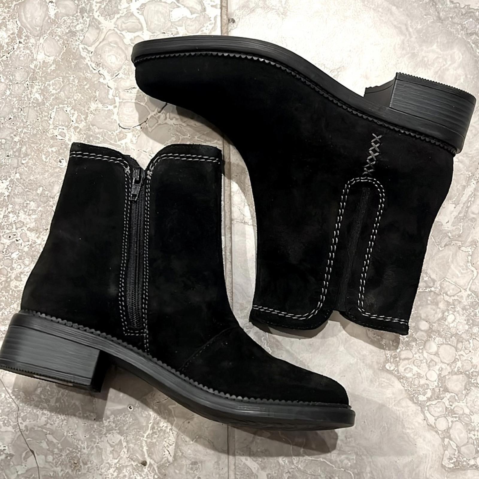 Clarks Maye Zip Mid-Calf Booties in Black Suede, Size 6 New in Box
