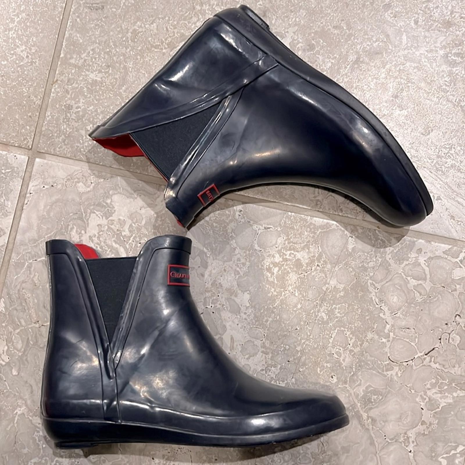 Charter Club Cloudburst Outdoor Stretch Rain Boots in Navy EXCELLENT