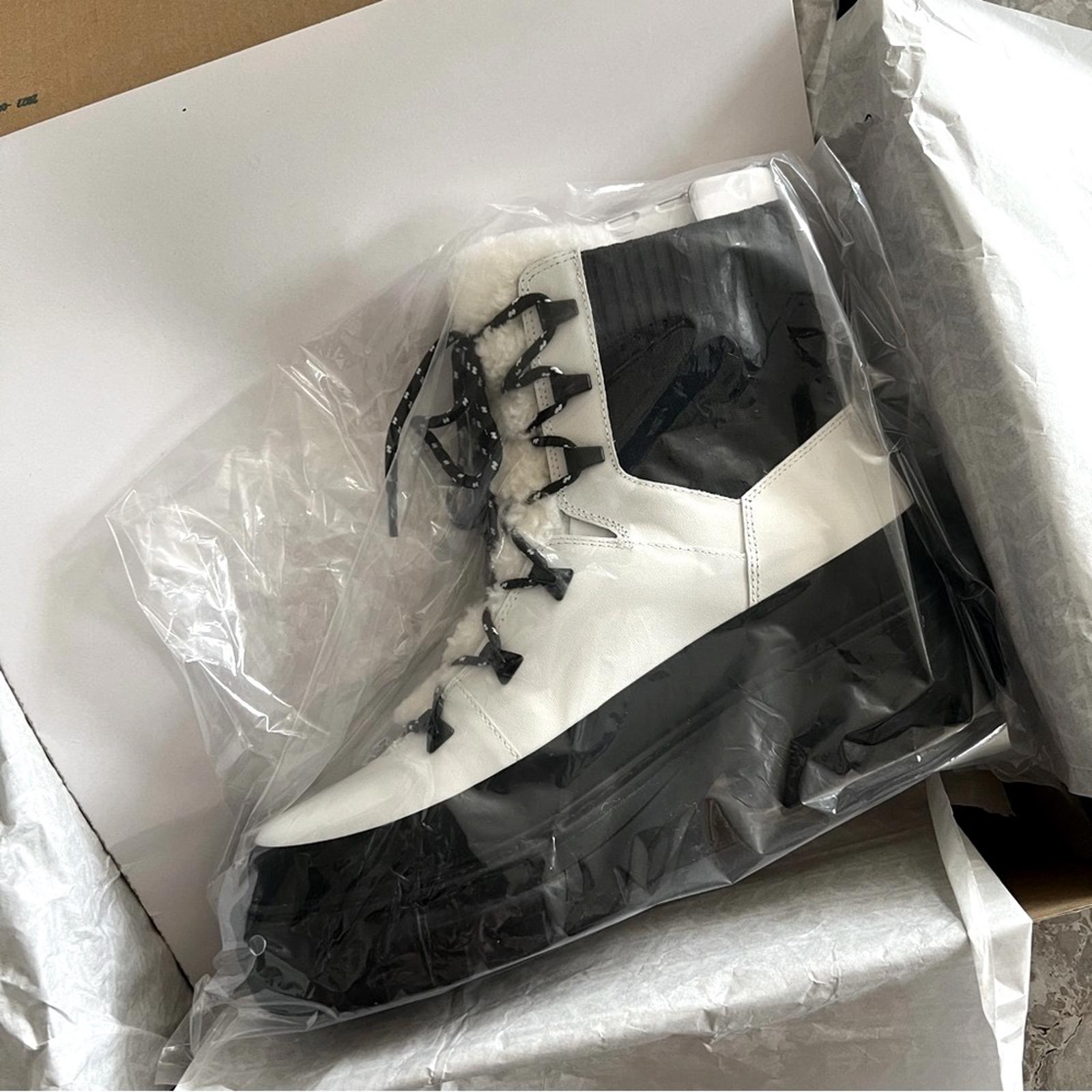 Marc Fisher LTD Izuma Lugsole Boots in White/Black, Size 9, New in Box