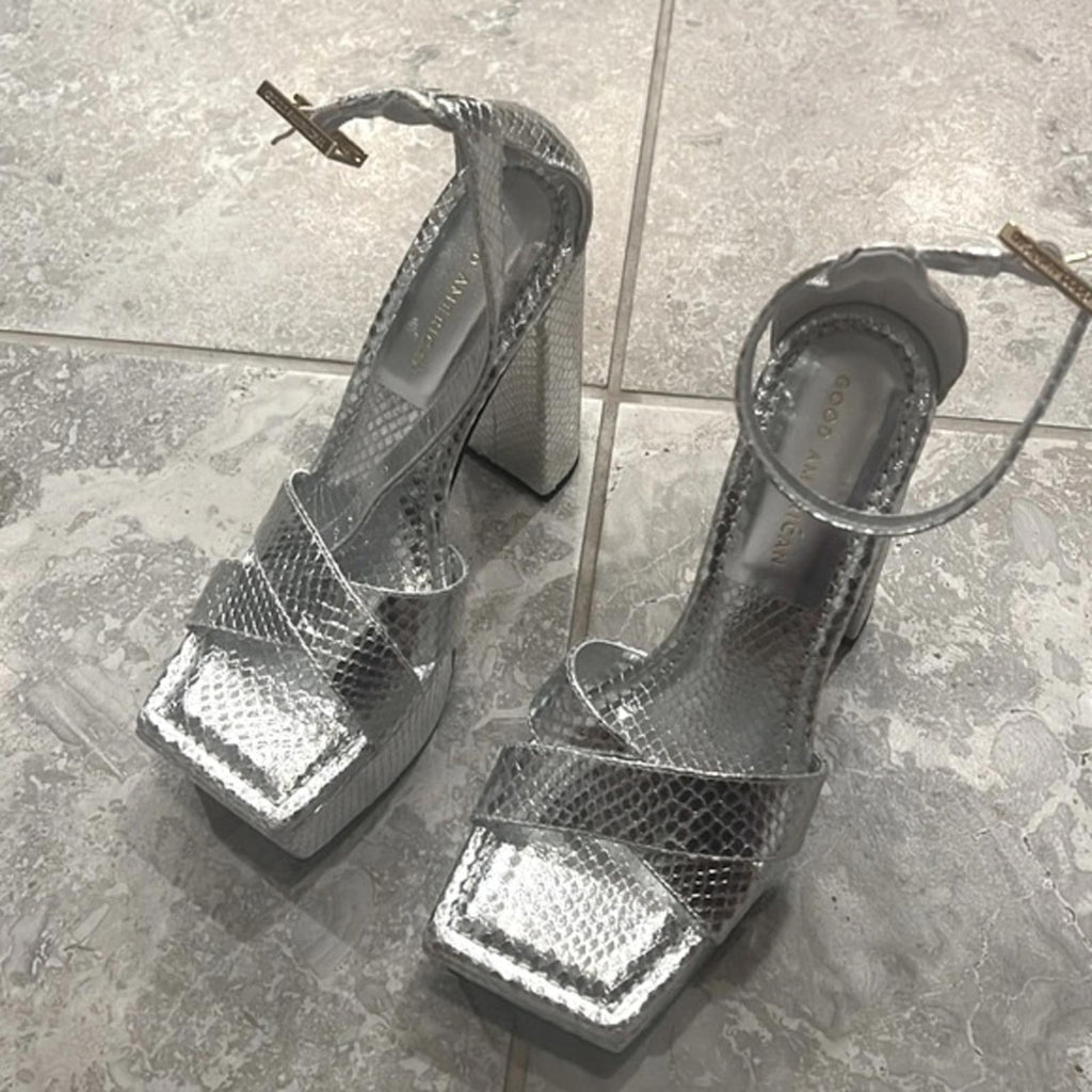 Good American Snake Embossed Platform High Heel Sandals in Silver, 6.5 NWT $185