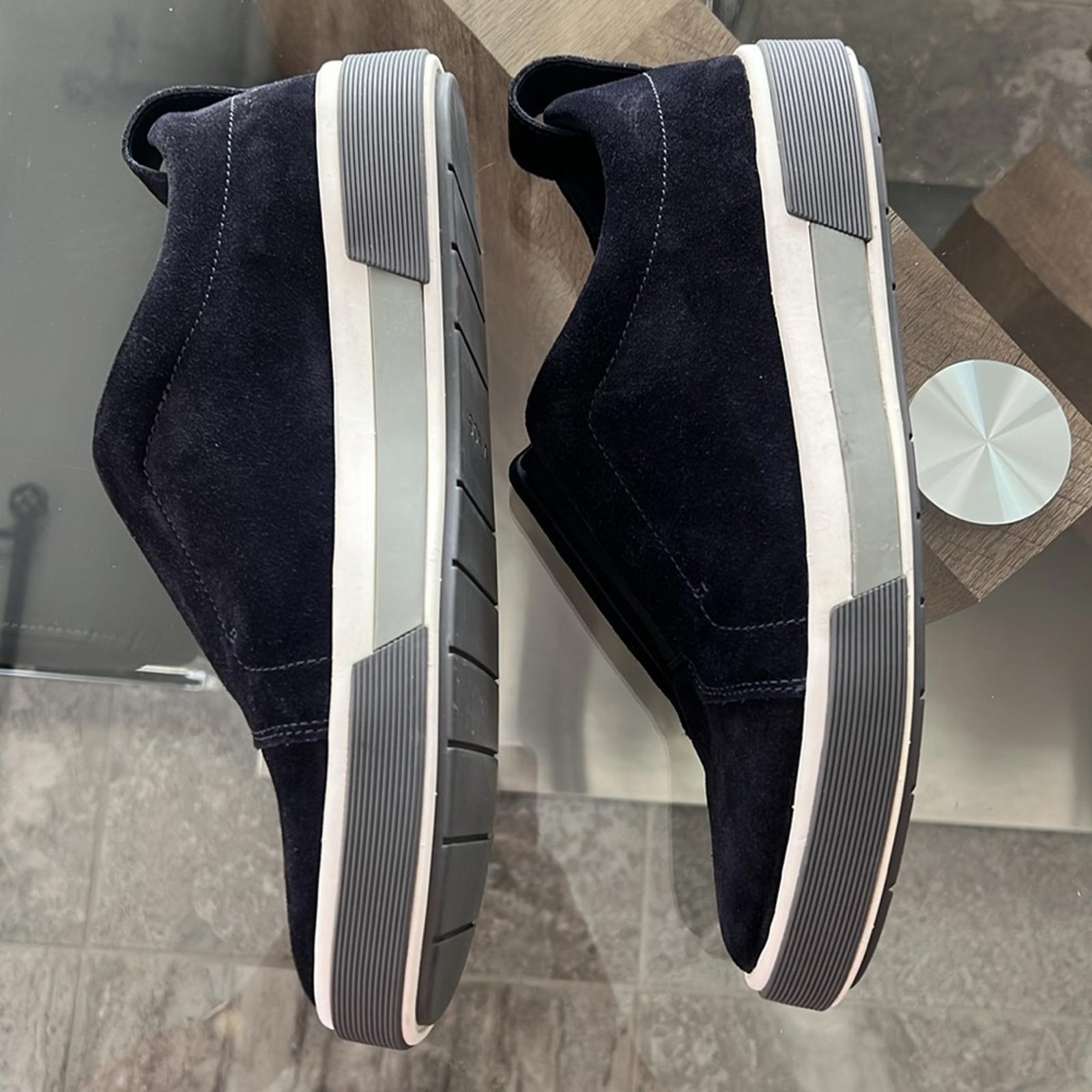 Vince Ranger Suede Slip On Low Top Sneakers, Purple Size EU42 | US8.5 EXCELLENT!
