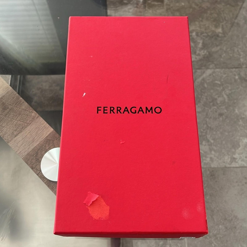 Ferragamo Anz Vara Bow Pump in Black, Size 7 New in Box
