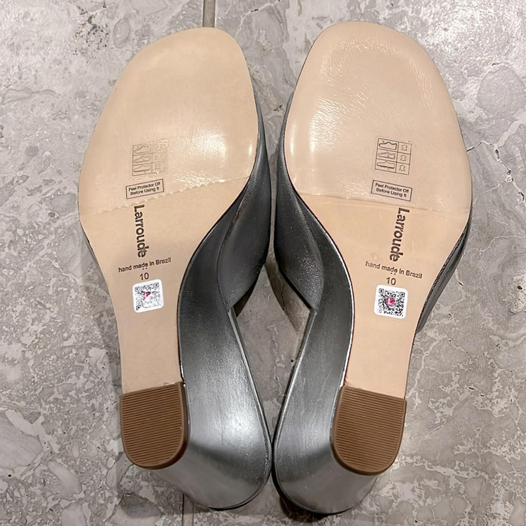Larroude Jackie Wedge Heel Slide Sandals in Metallic Silver Size10 New w/DustBag