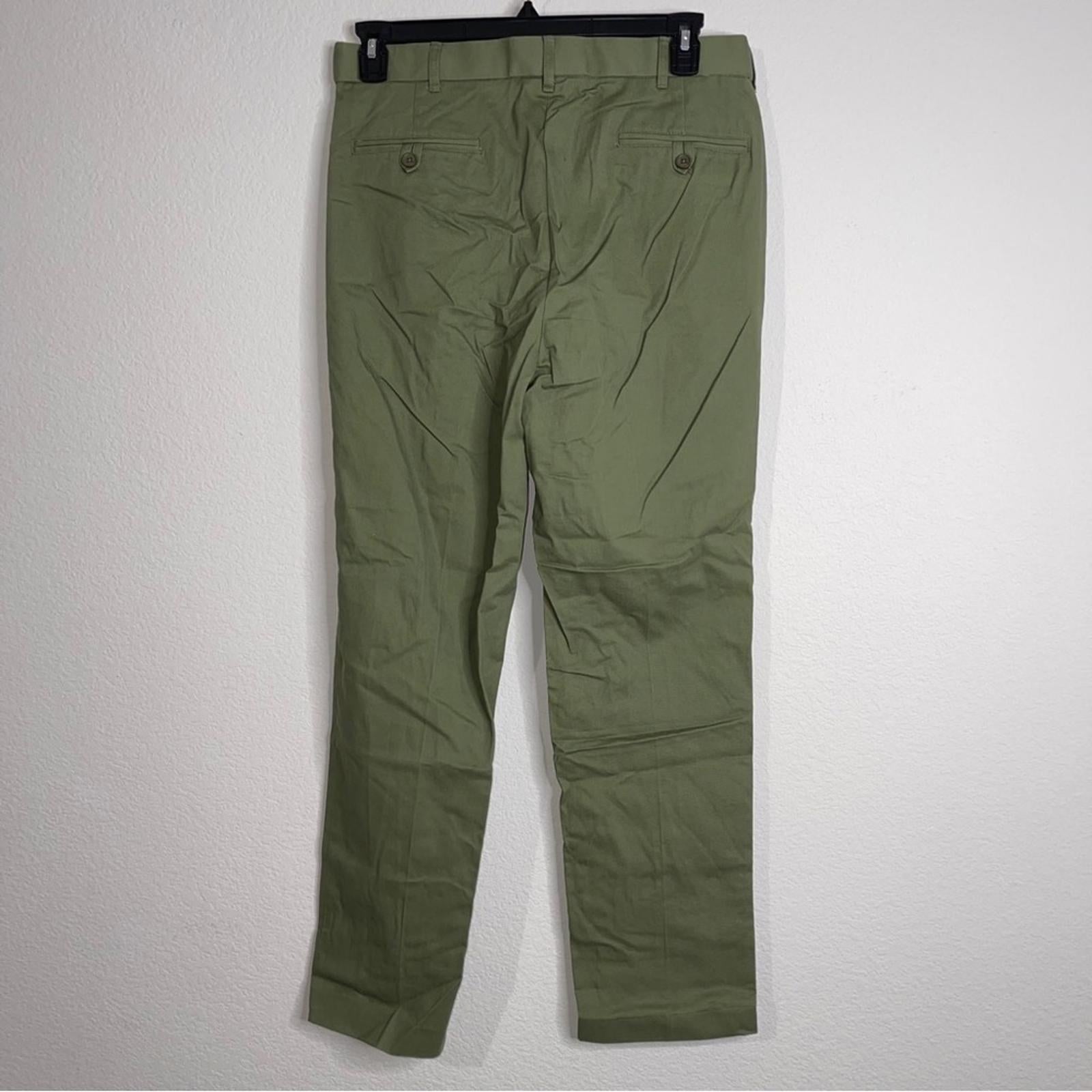 Peter Christian Green Flat Front Chinos, Size W34 X L31 New w/Tag