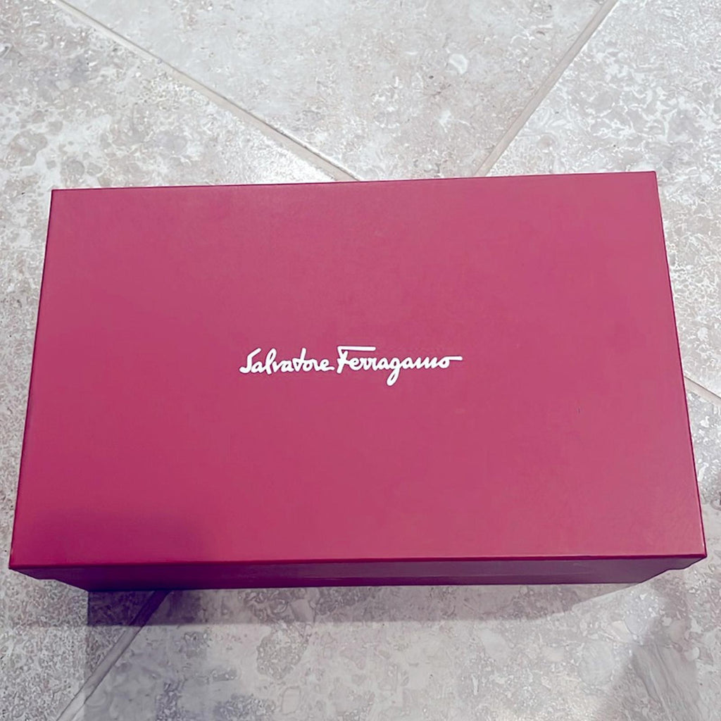 Ferragamo Pierre Low Top Sneakers in White Calf Leather, Size 41 New in Box