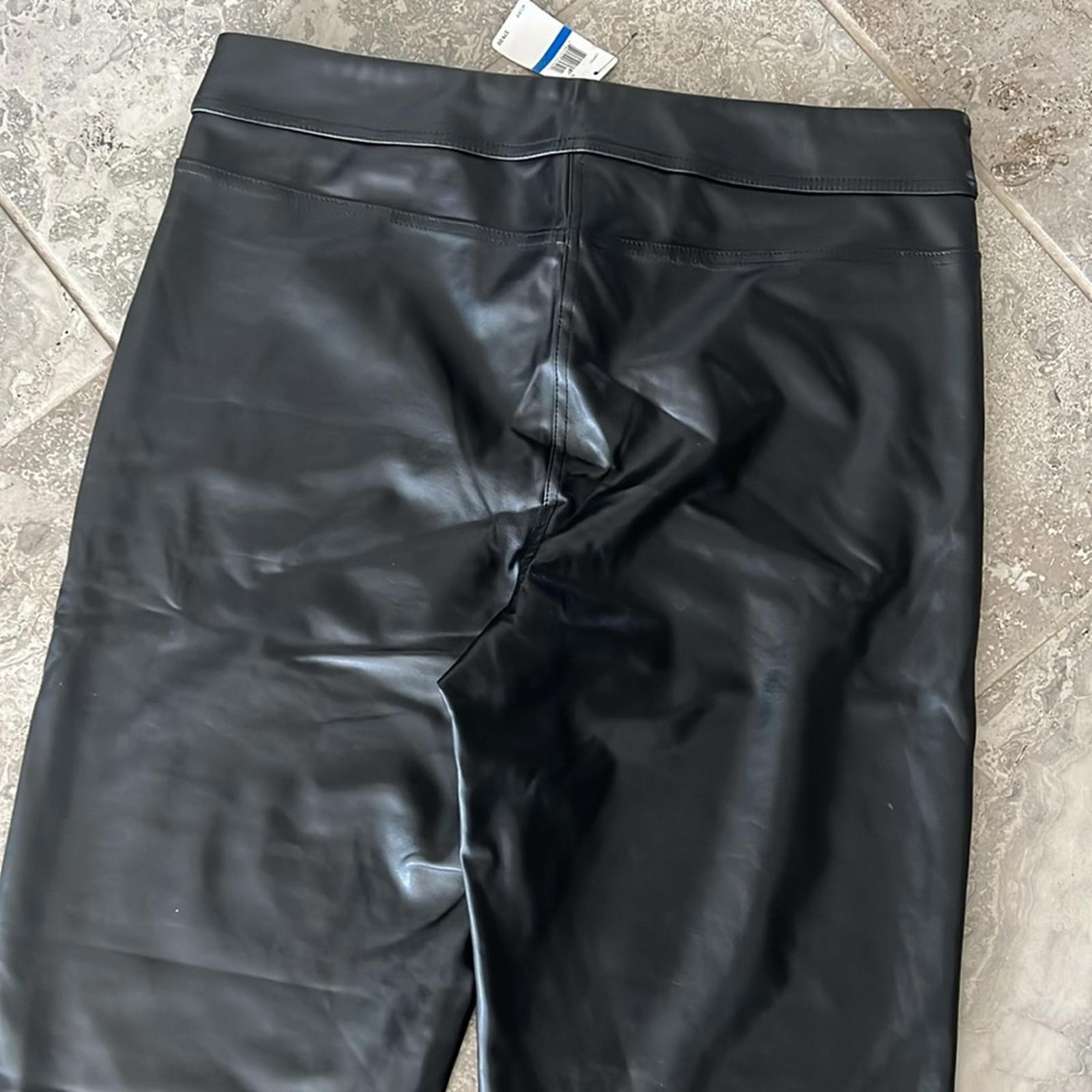 Laundry by Shelli Segal Pull-On Faux Leather Pant, Size XL New w/Tag