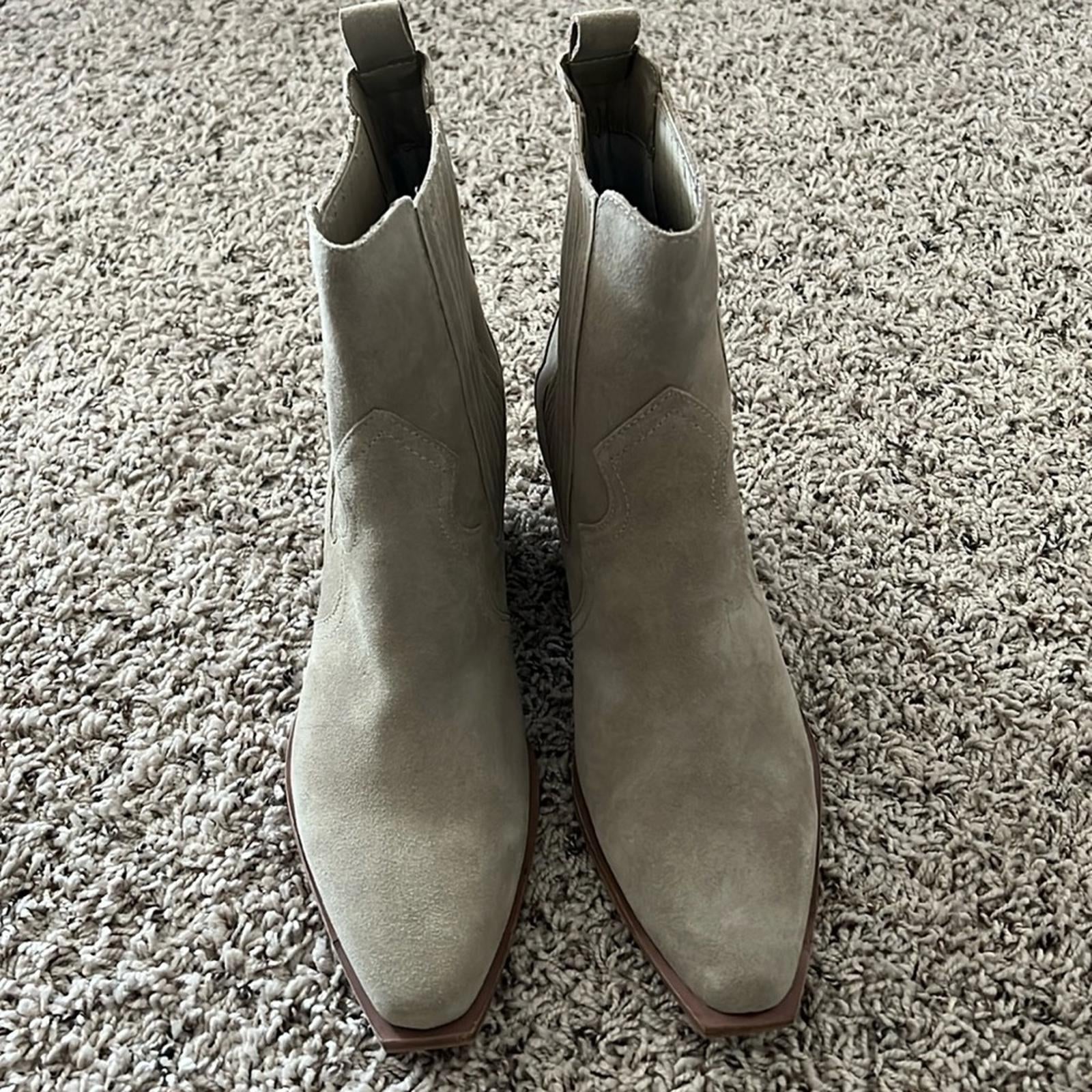 Dolce Vita Senna Bootie in Almond Suede, Size 11 NEW in Box