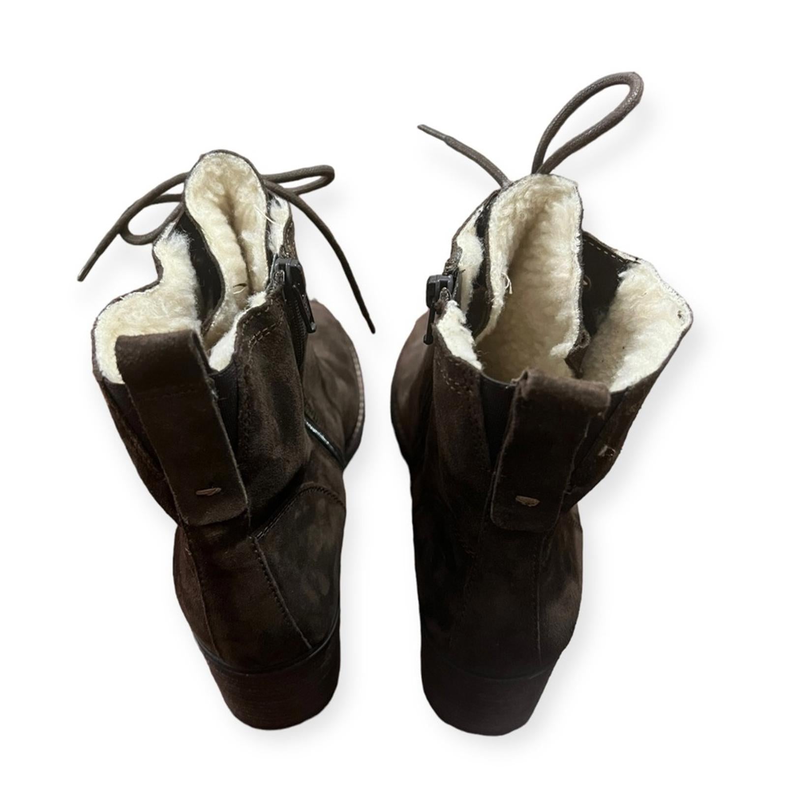NEW Clarks Thornby Lace Dark Brown Suede Boots, Size UK 8D, US 10.5 Retail £120