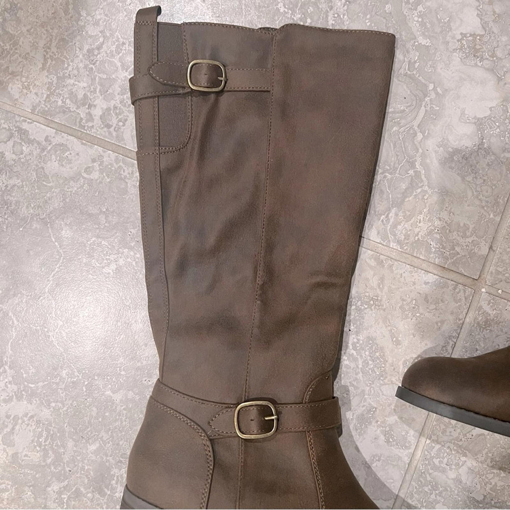 Bella Vita Baina Block Heel Tall Boots in Brown, Size 11 New in Box