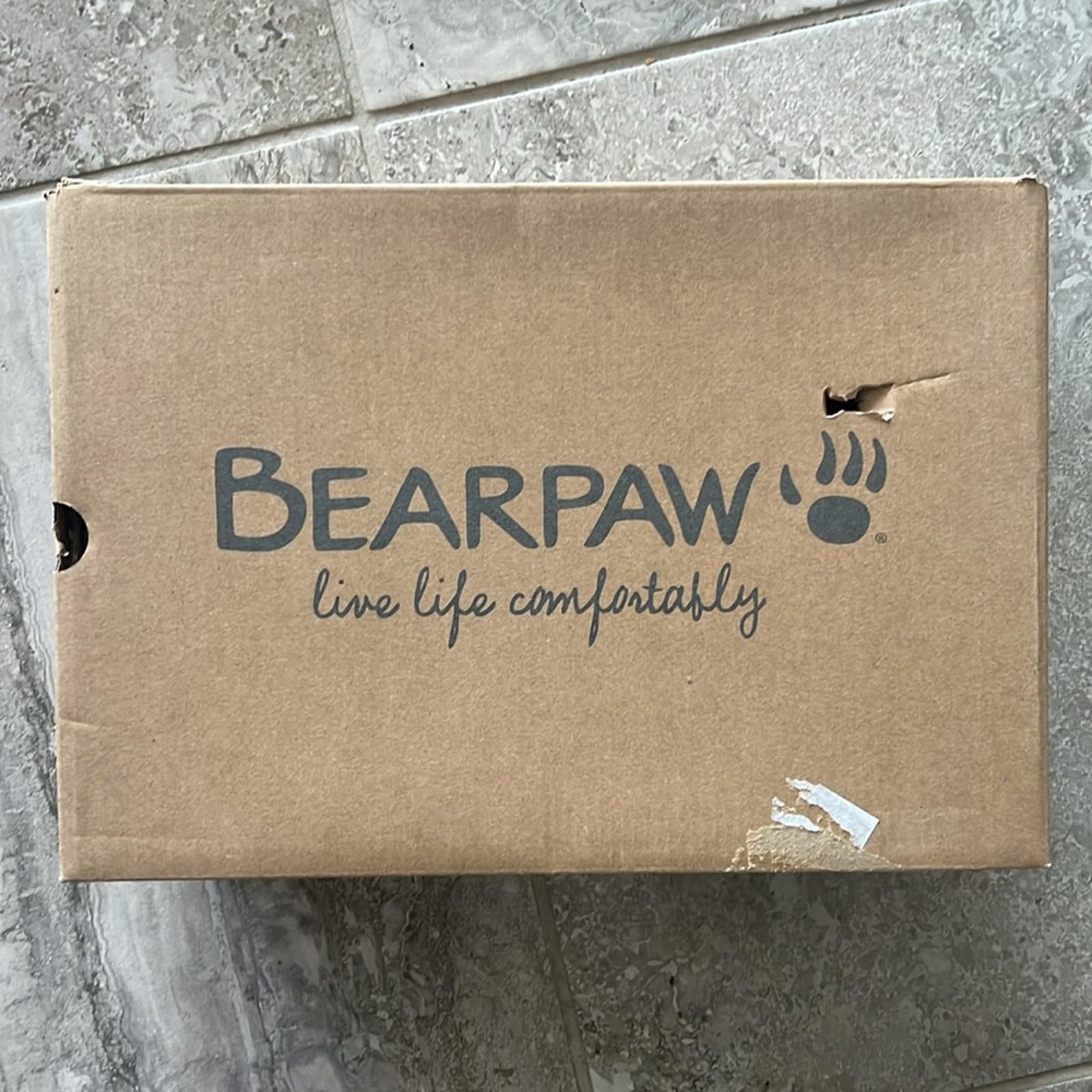 BearPaw Super Shorty Booties in Black, NWT, Size 7