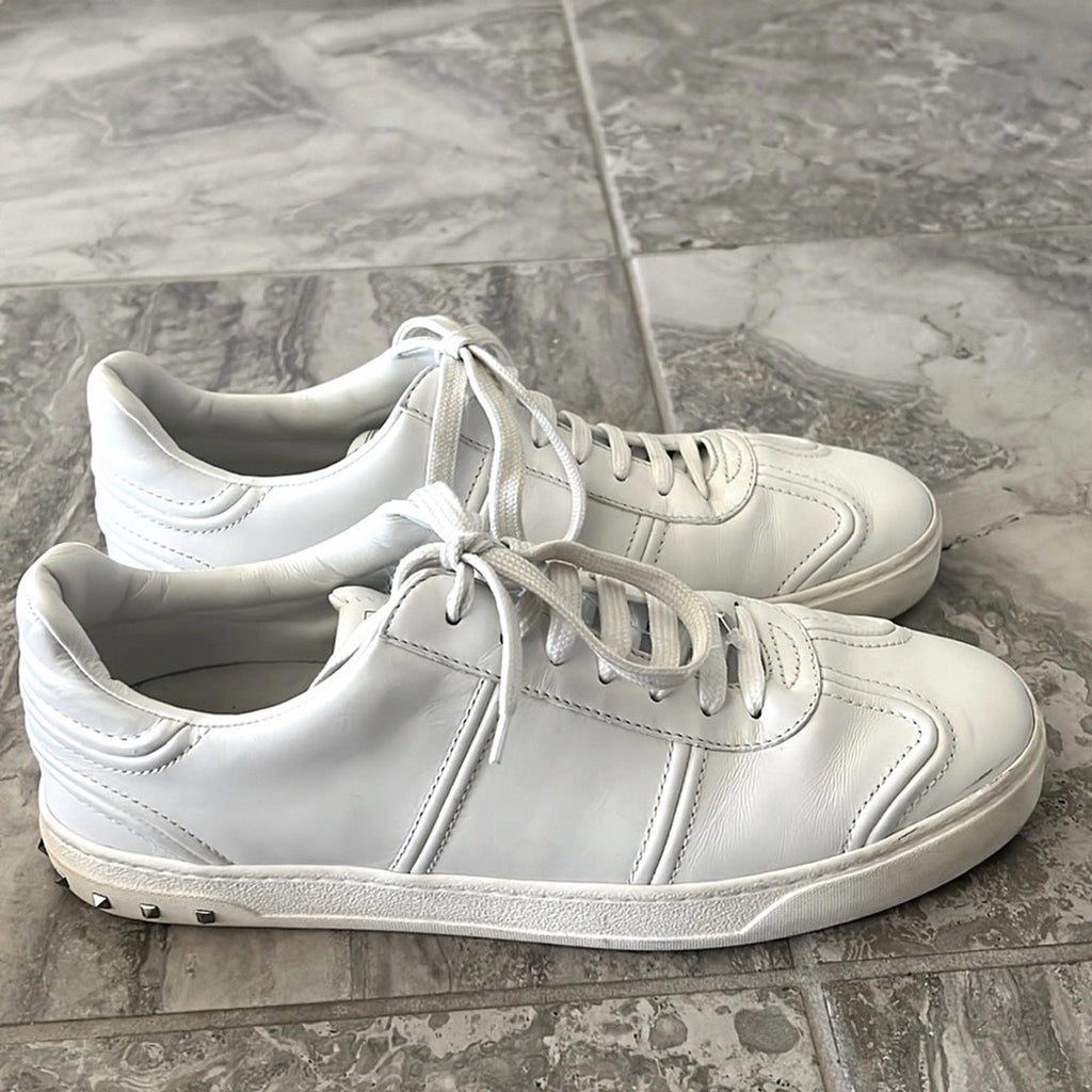 Valentino Garavani Flycrew Leather Sneakers, Size 43/9.5 Comes w/Box Excellent!