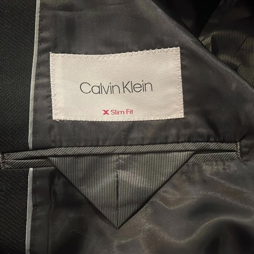 Calvin Klein Slim Fit Stretch Textured Sport Coat in Black, Size 41L NWT $295