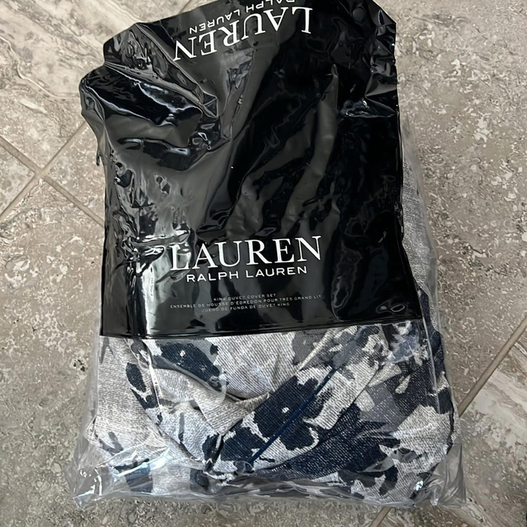 Lauren Ralph Lauren Eva Botanical Duvet Cover Set, Size King, NEW (Open Box)