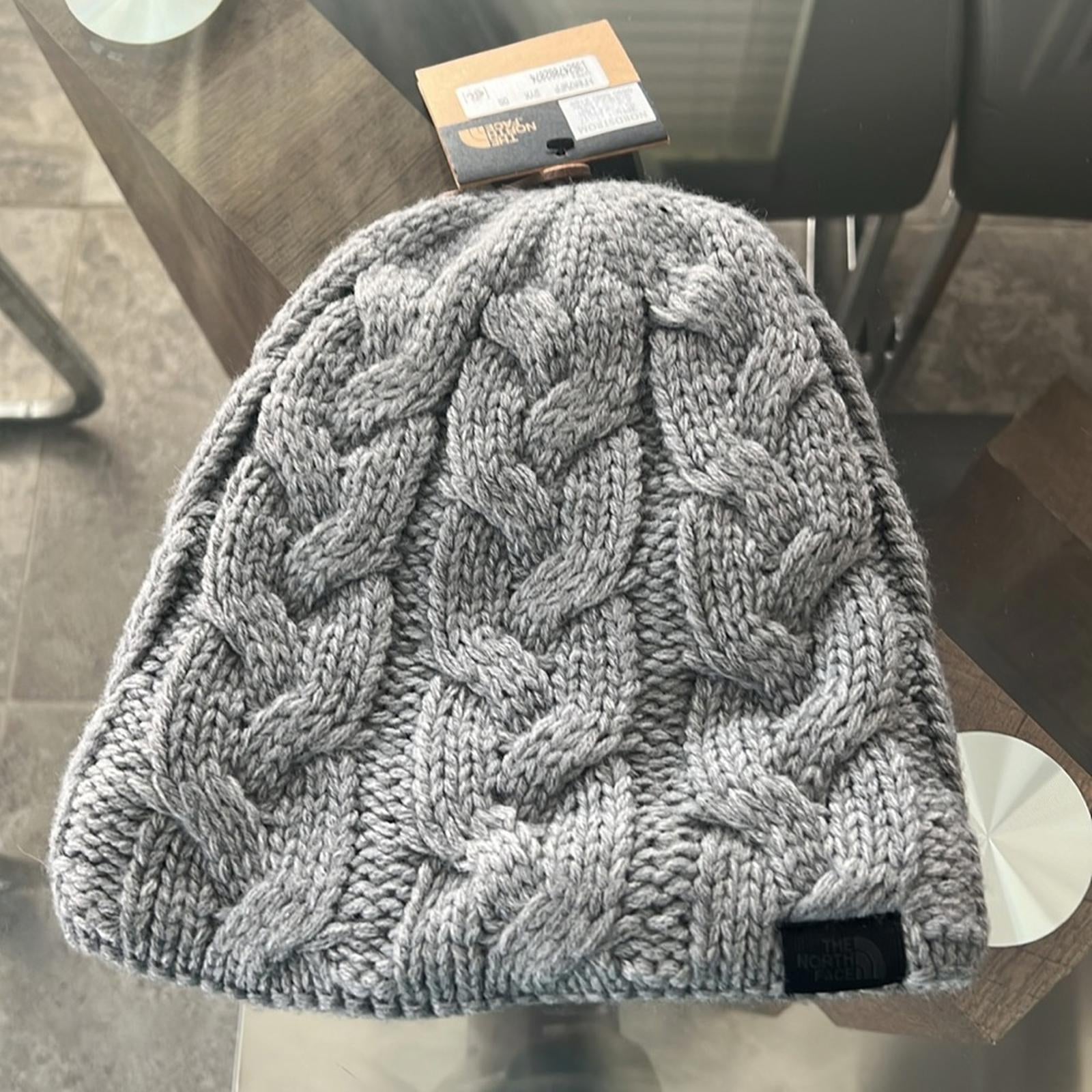 The North Face Women's Cable Minna Beanie - TNF Light Grey Heather, New w/Tag