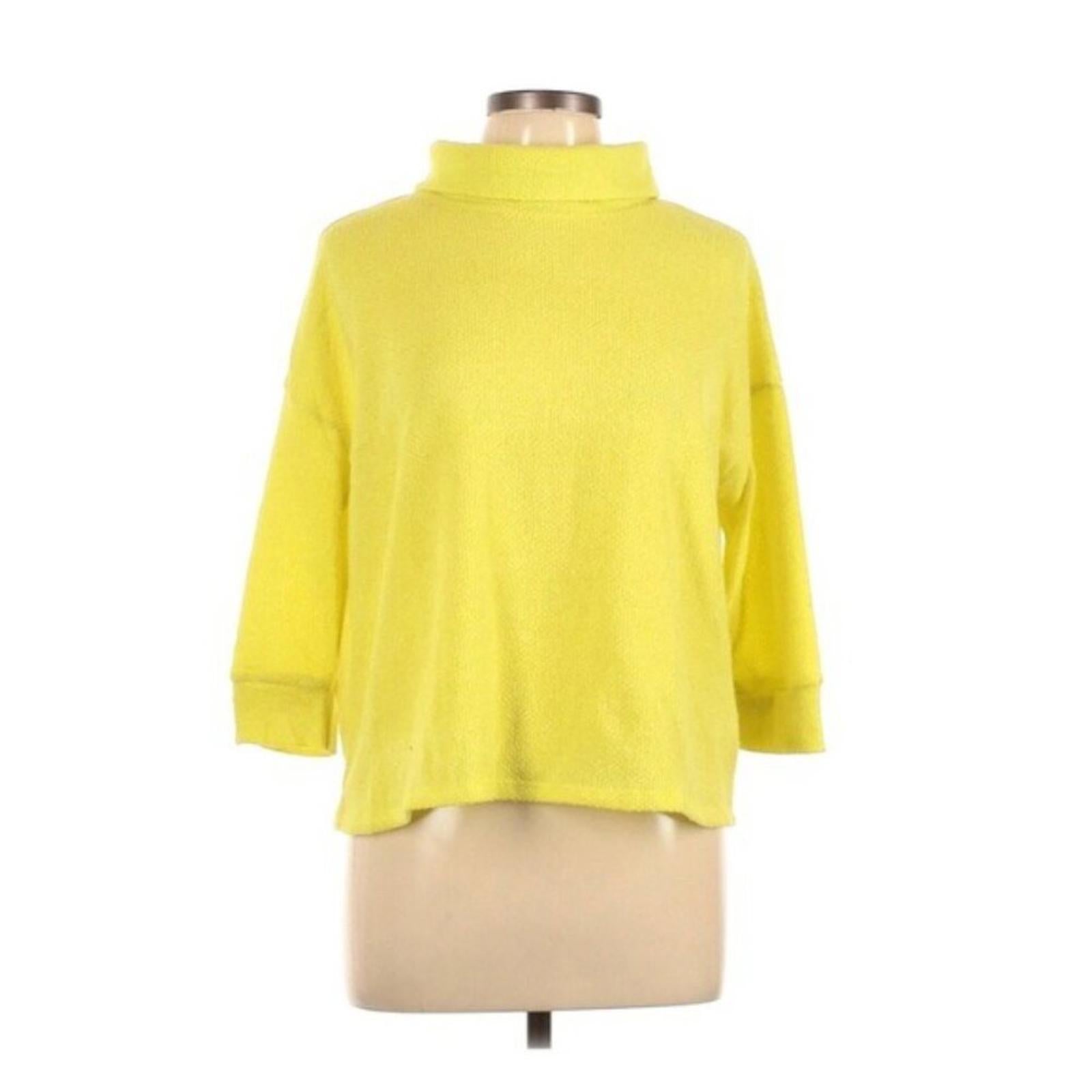 Lavish Knit Turtleneck Pullover Sweater in Lemon Yellow Size L NEW